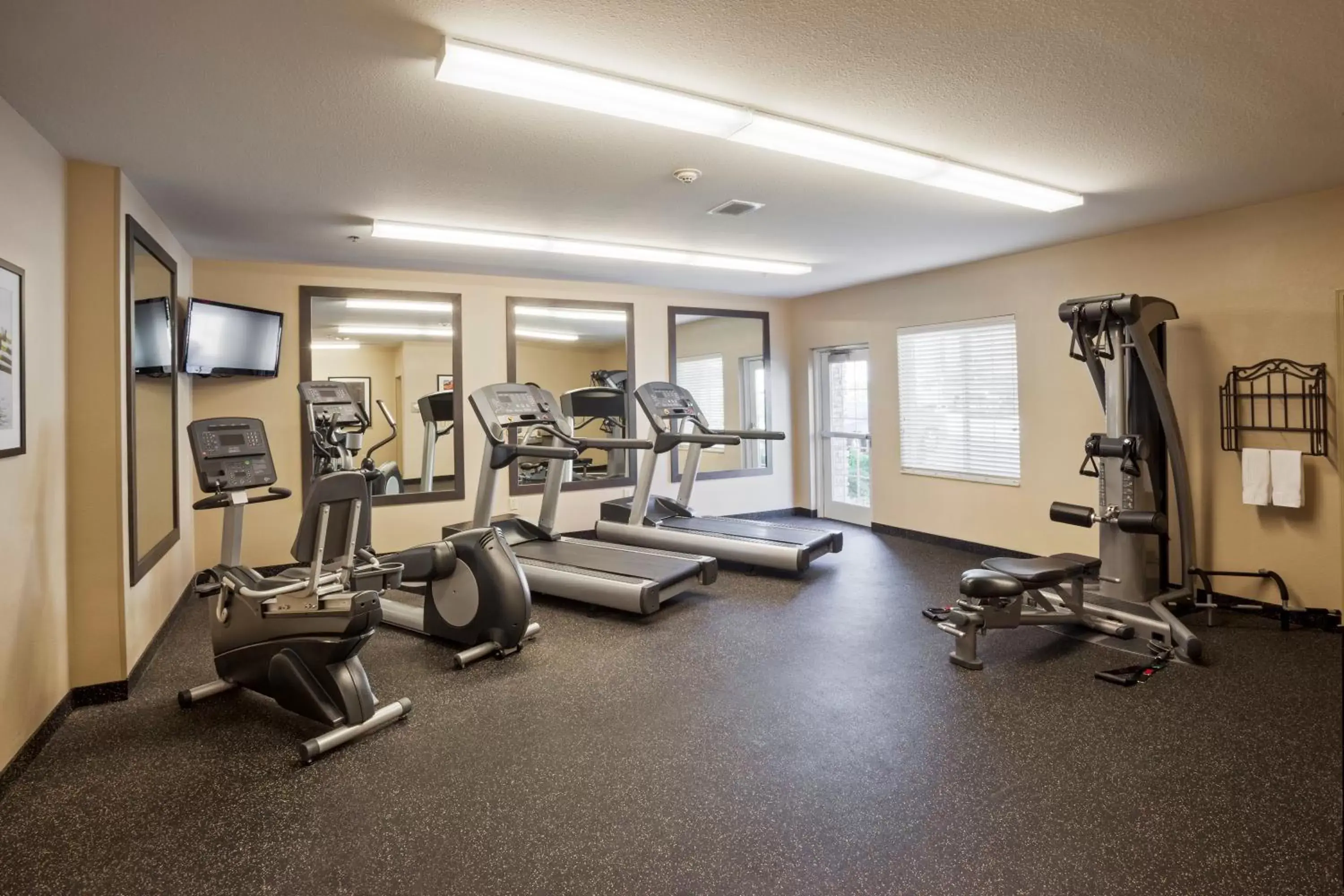 Spa and wellness centre/facilities, Fitness Center/Facilities in Candlewood Suites - Lake Charles South, an IHG Hotel