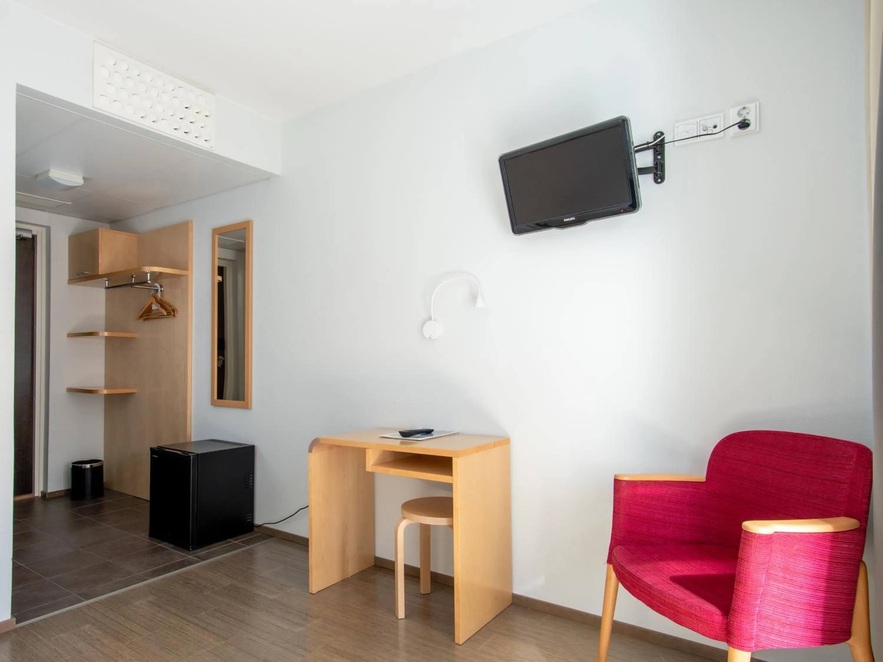 Photo of the whole room in Hotel Jahtihovi