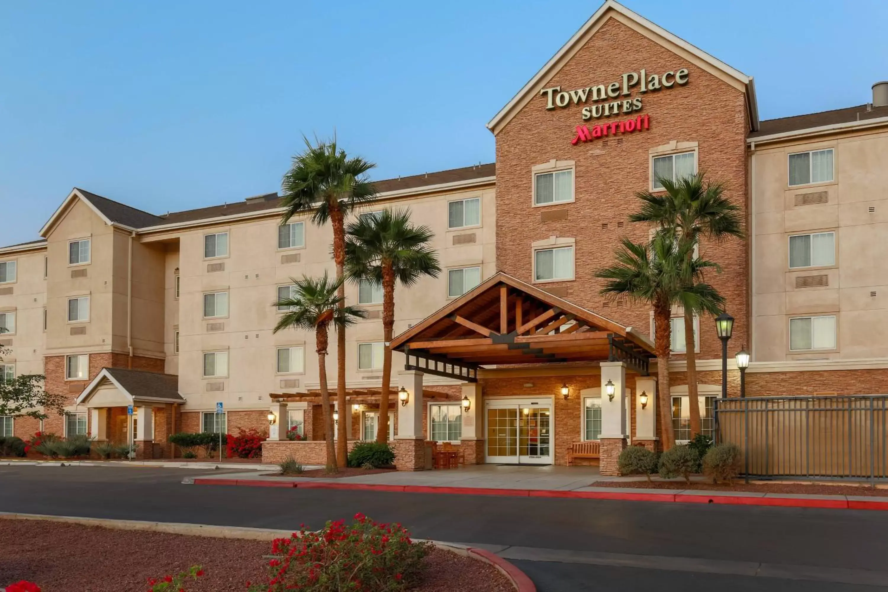 Property Building in TownePlace Suites El Centro