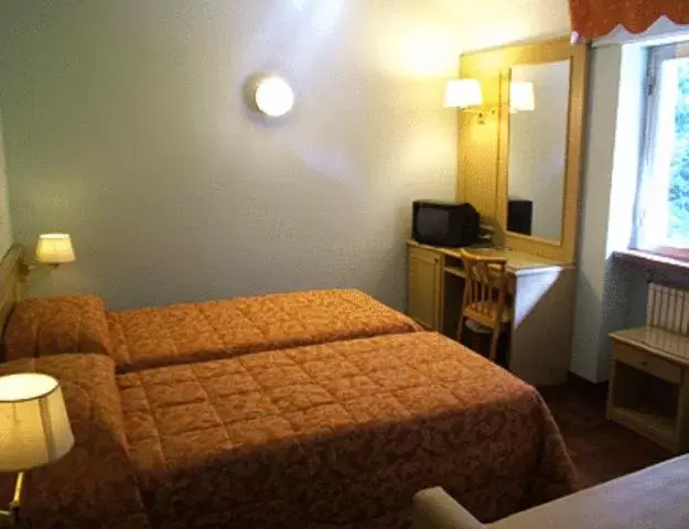 Photo of the whole room, Bed in LH Hotel Del Lago Scanno