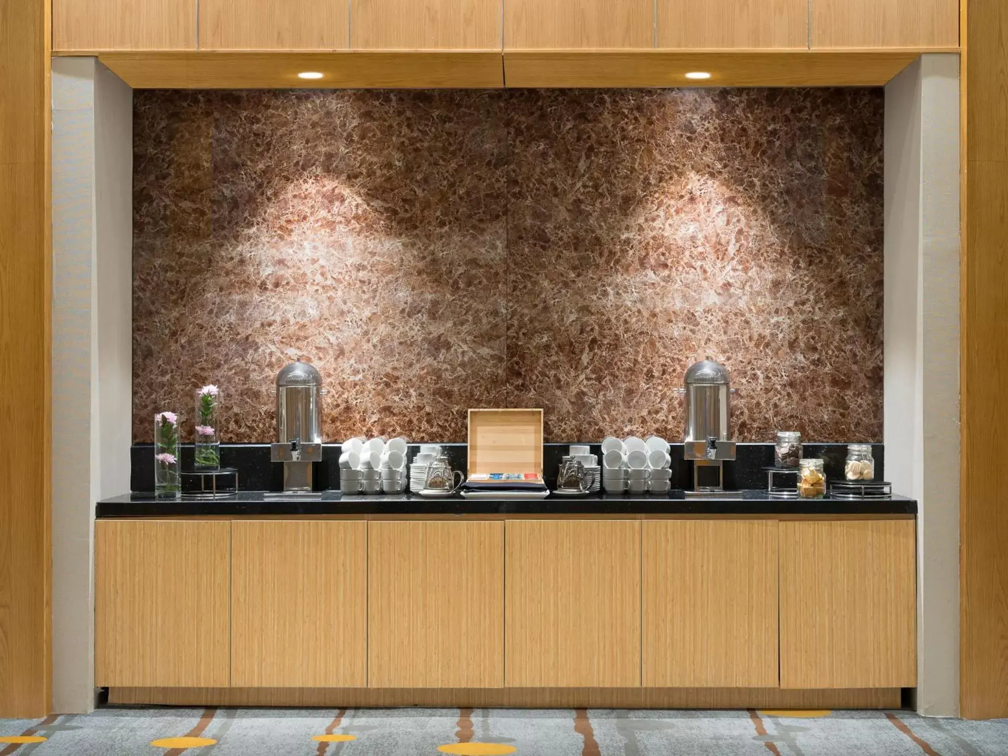 Coffee/tea facilities, Restaurant/Places to Eat in Holiday Inn & Suites Jakarta Gajah Mada, an IHG Hotel