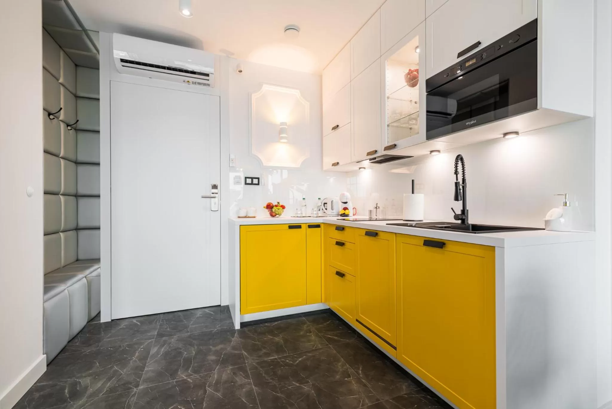 Coffee/tea facilities in Q18 ApartHotel