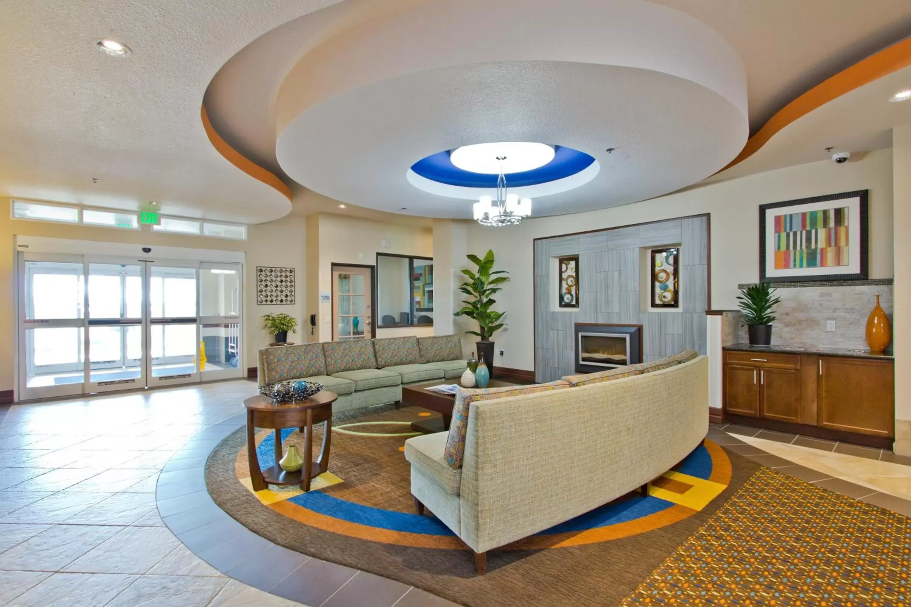 Property building, Lobby/Reception in Holiday Inn Express and Suites Denver East Peoria Street, an IHG Hotel
