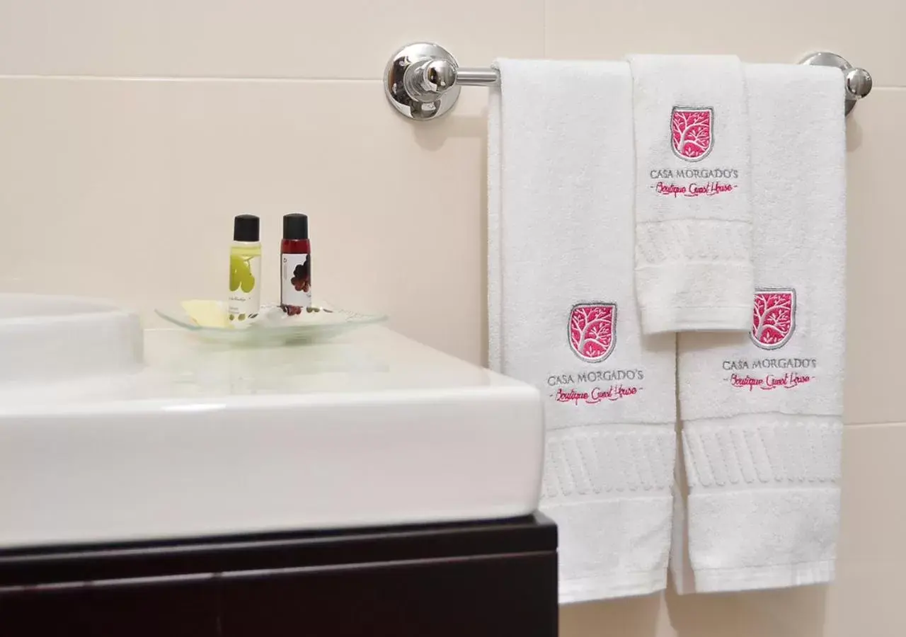 Bathroom in Casa Morgados - Grândola Guesthouse