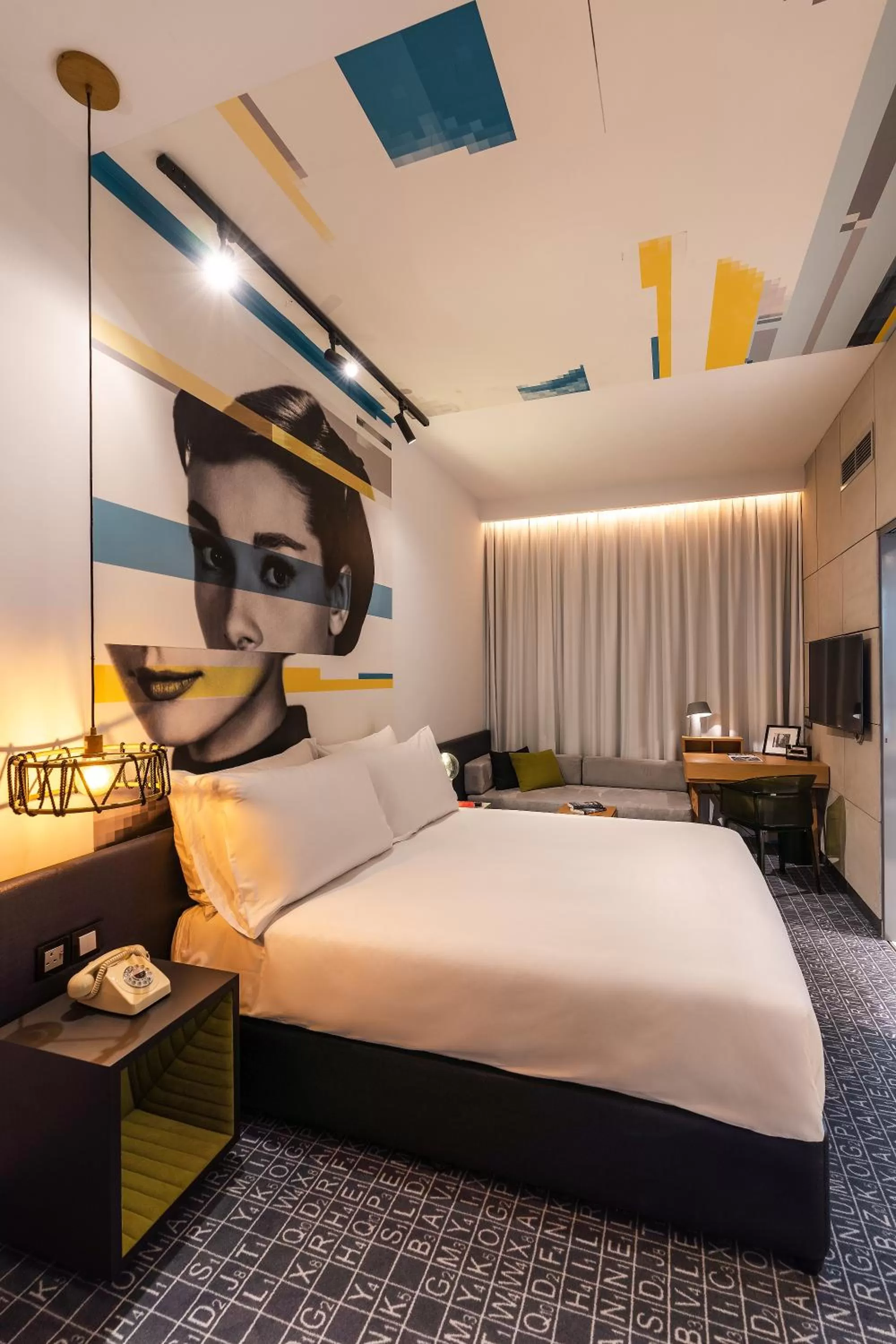 Bedroom, Bed in Studio One Hotel