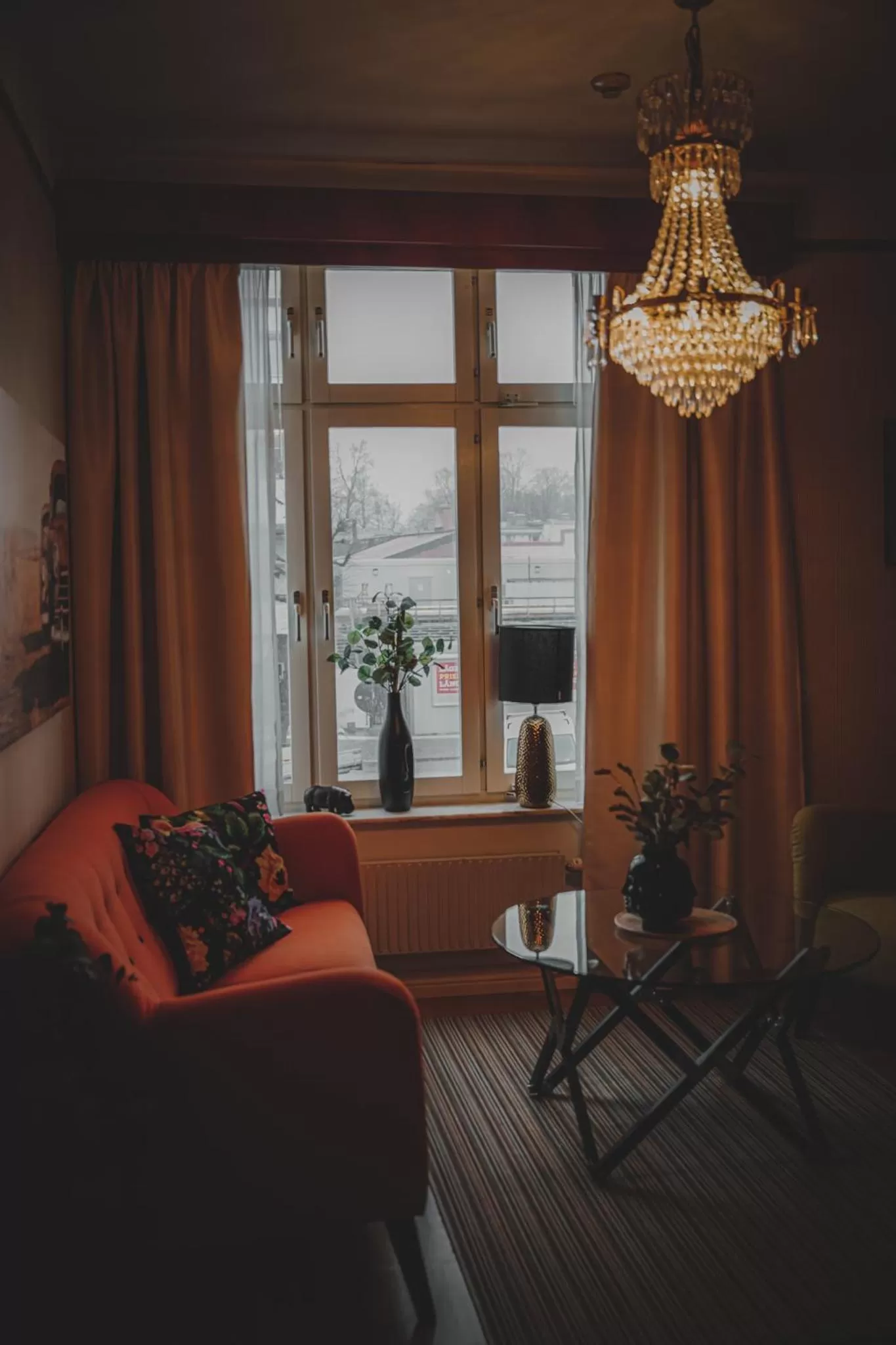 Seating area in Mojo Hotell