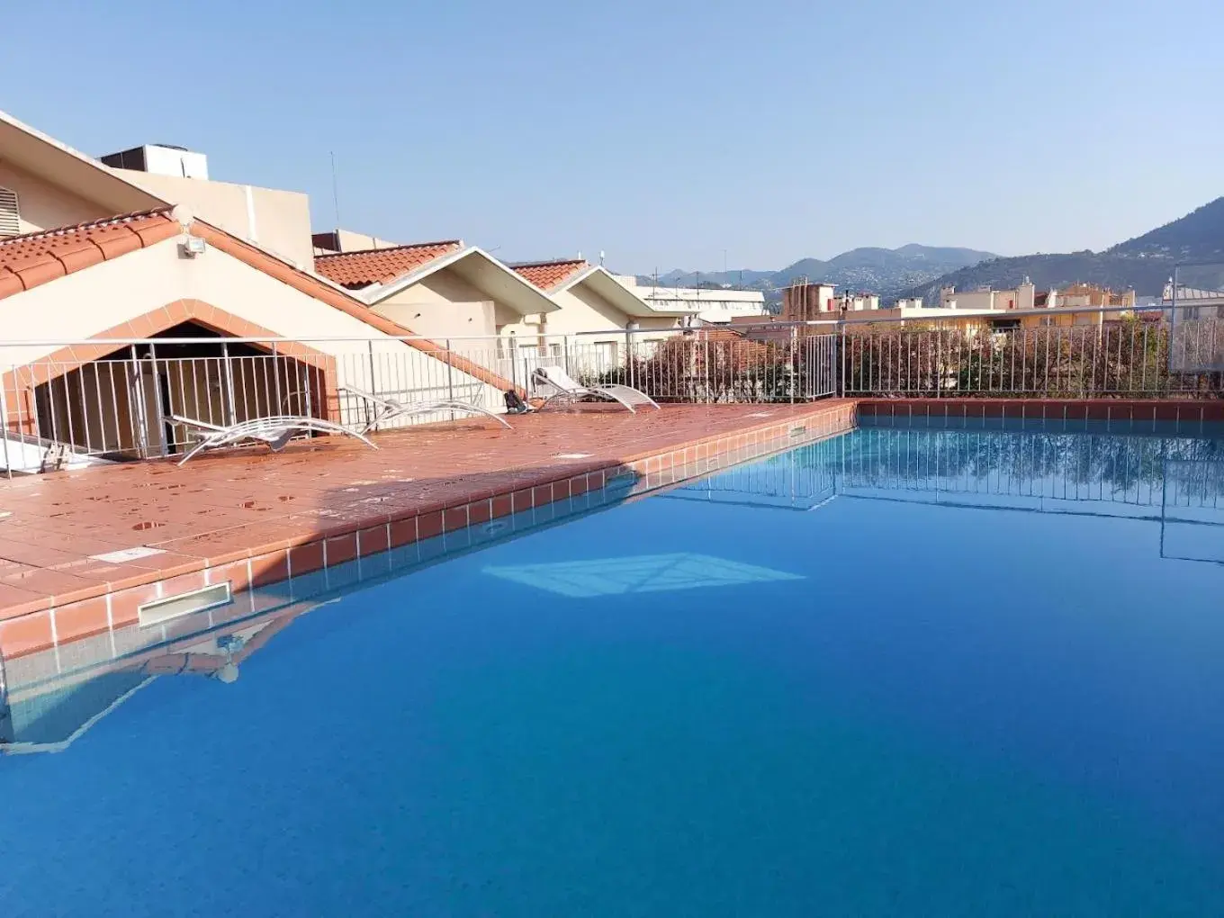 Swimming Pool in Aparthotel Adagio Access Nice Acropolis