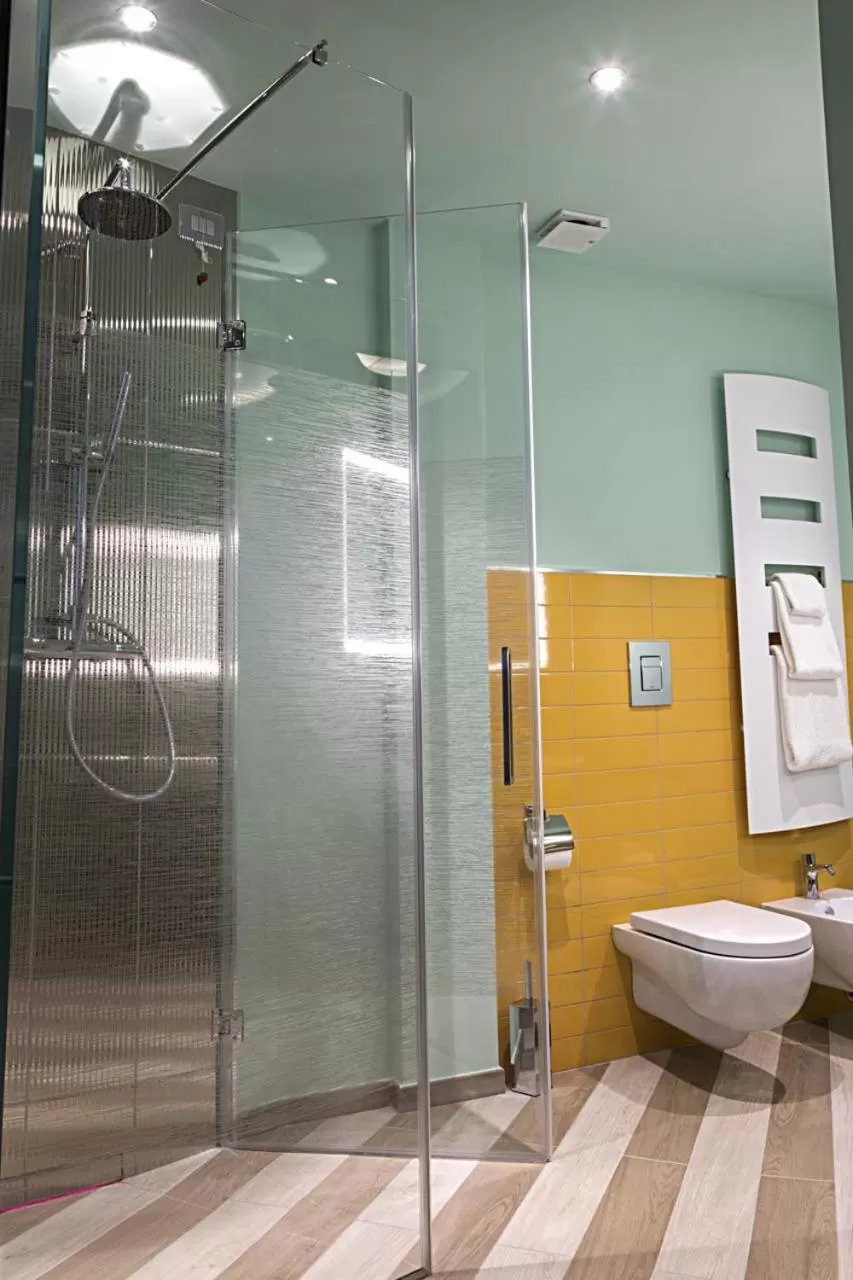 Shower in Borgo San Barbato Resort Spa & Golf