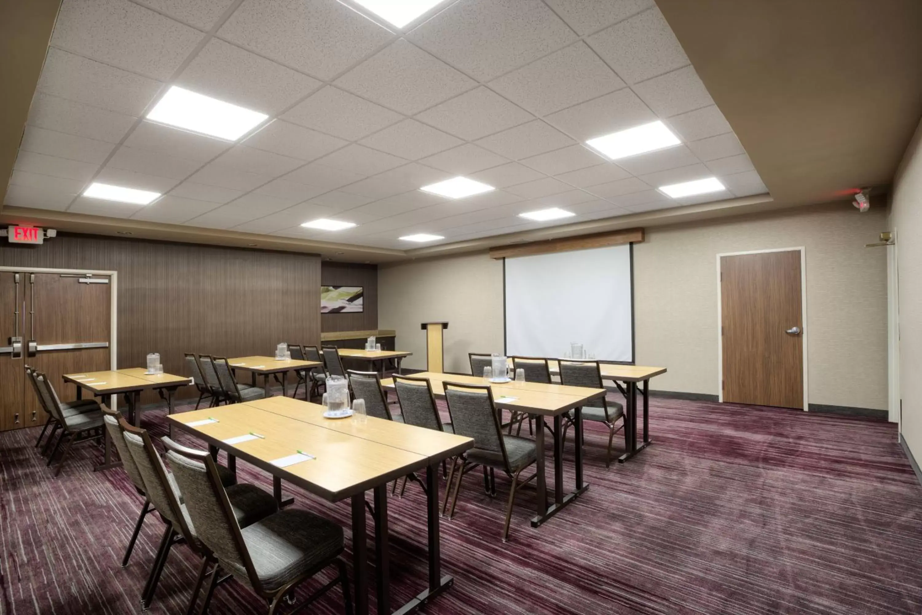 Meeting/conference room in Courtyard by Marriott McAllen