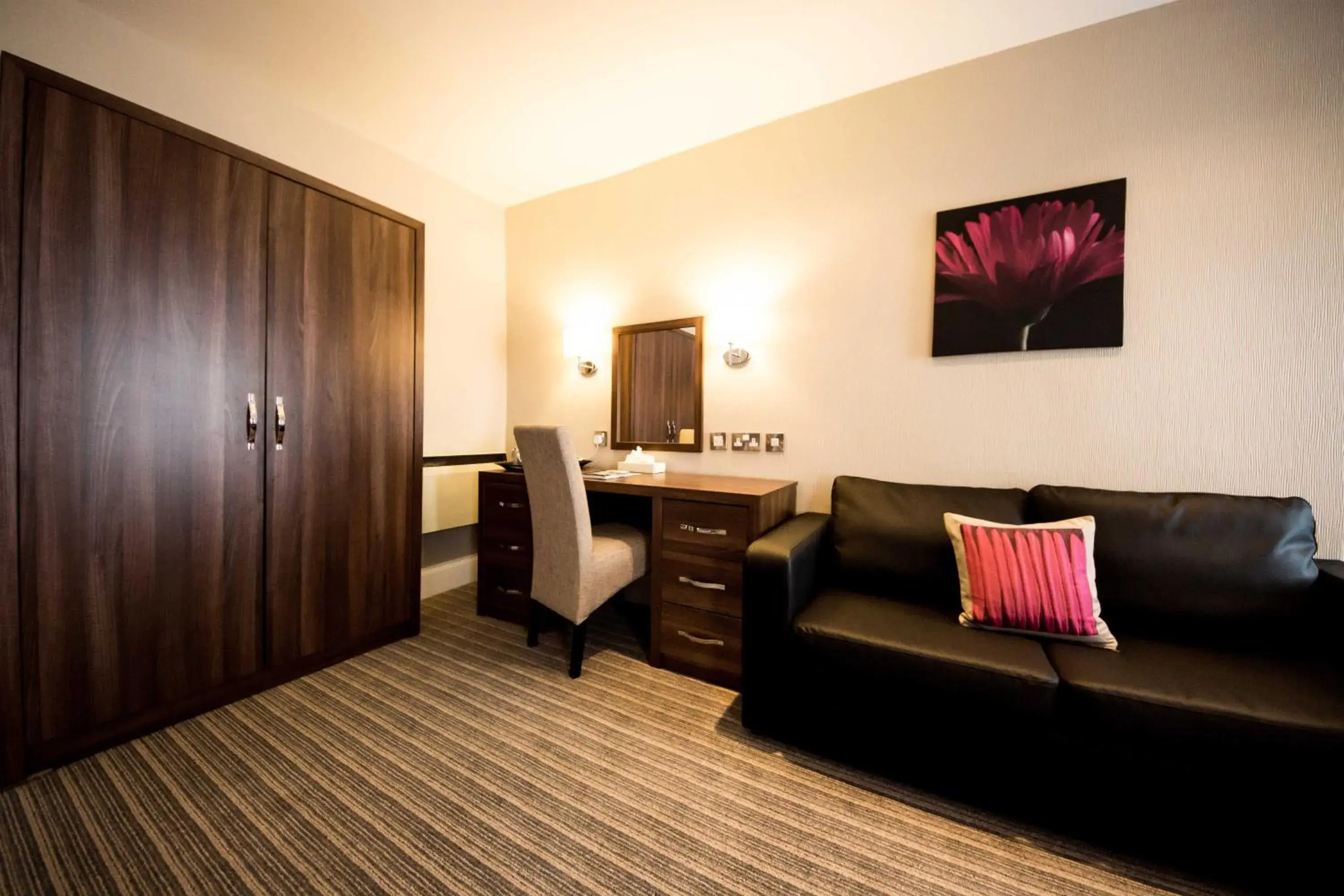 Bedroom, Seating Area in Best Western York House Hotel