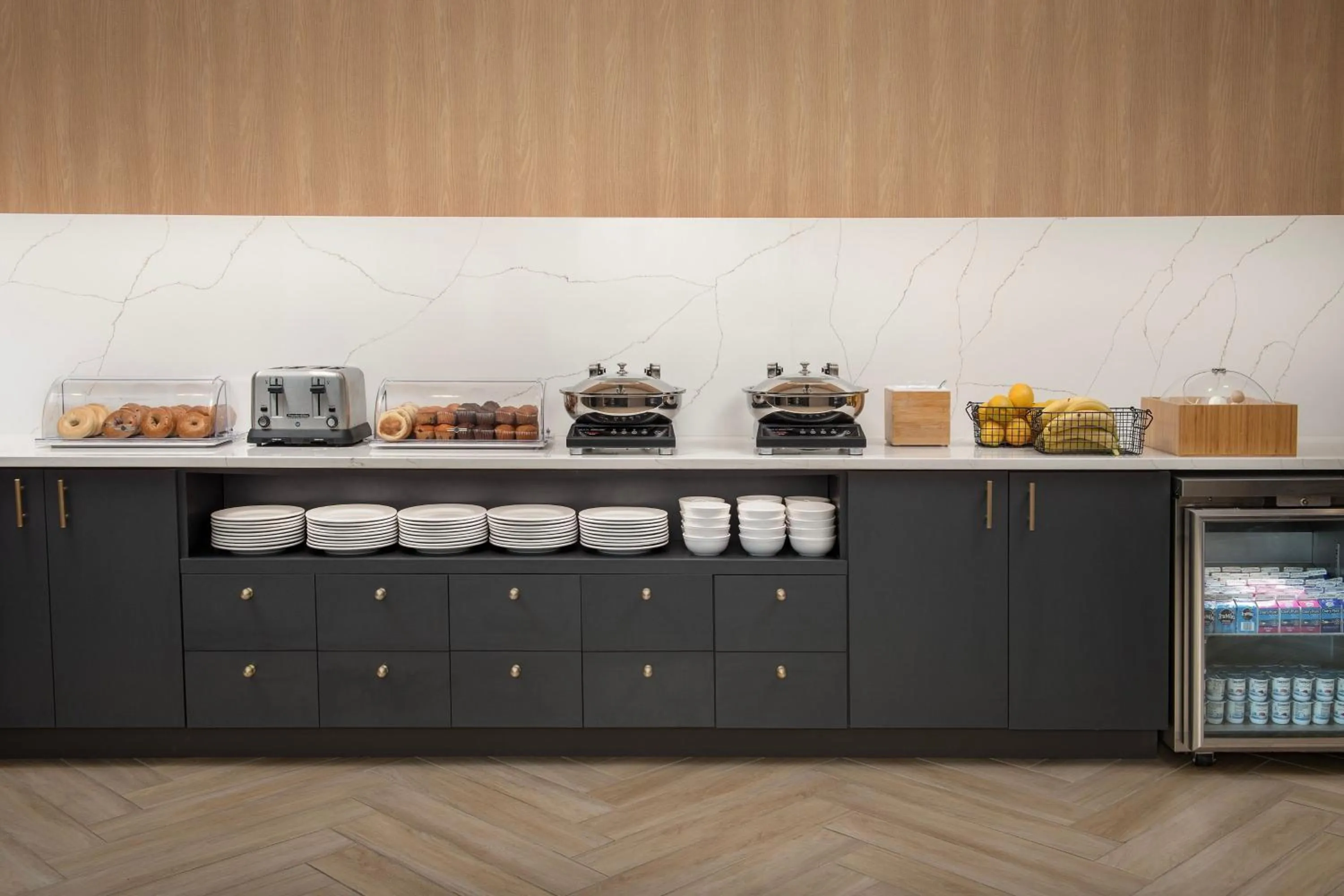 Breakfast in SpringHill Suites by Marriott Cincinnati Mason