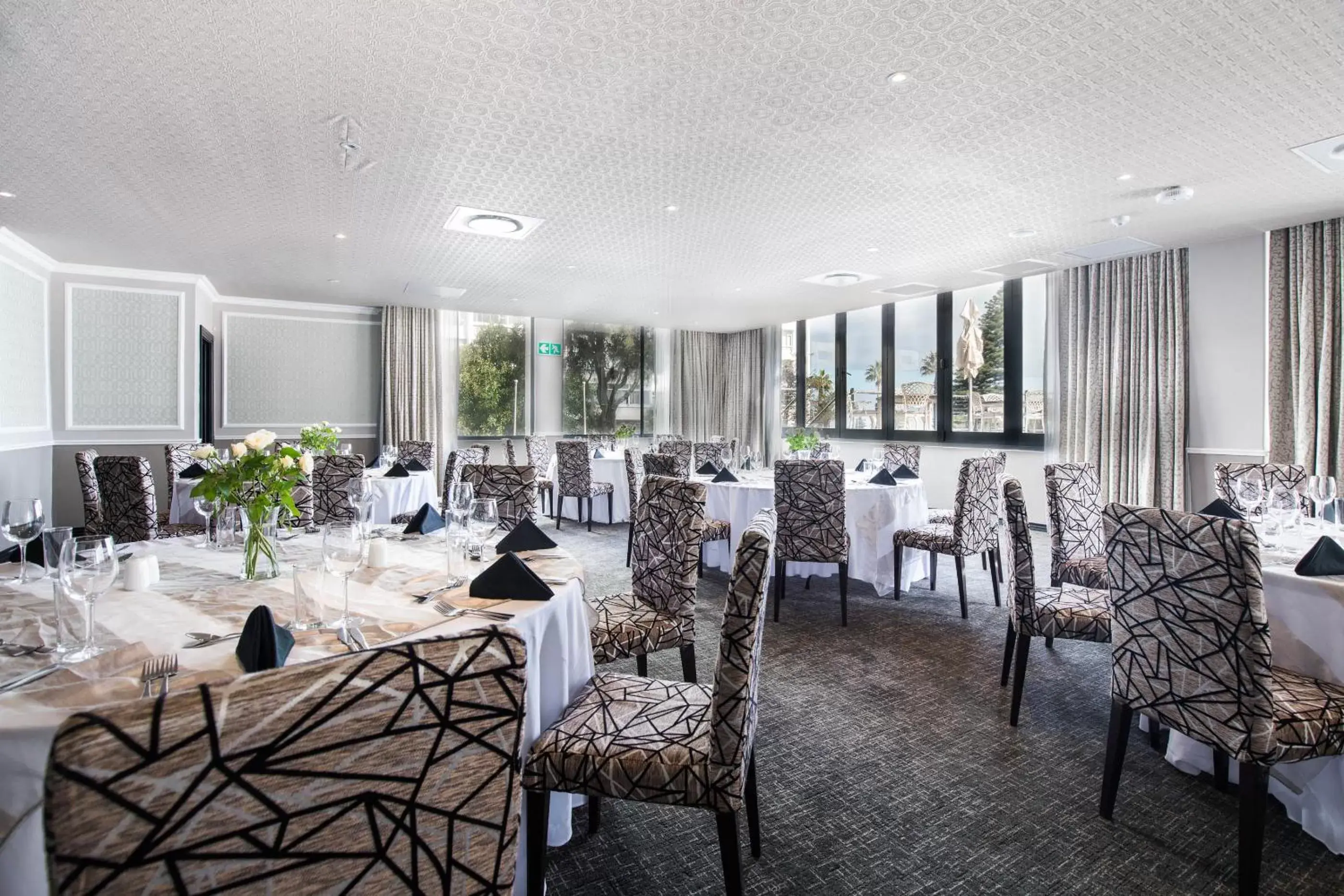 Banquet/Function facilities, Restaurant/Places to Eat in Premier Hotel Cape Town
