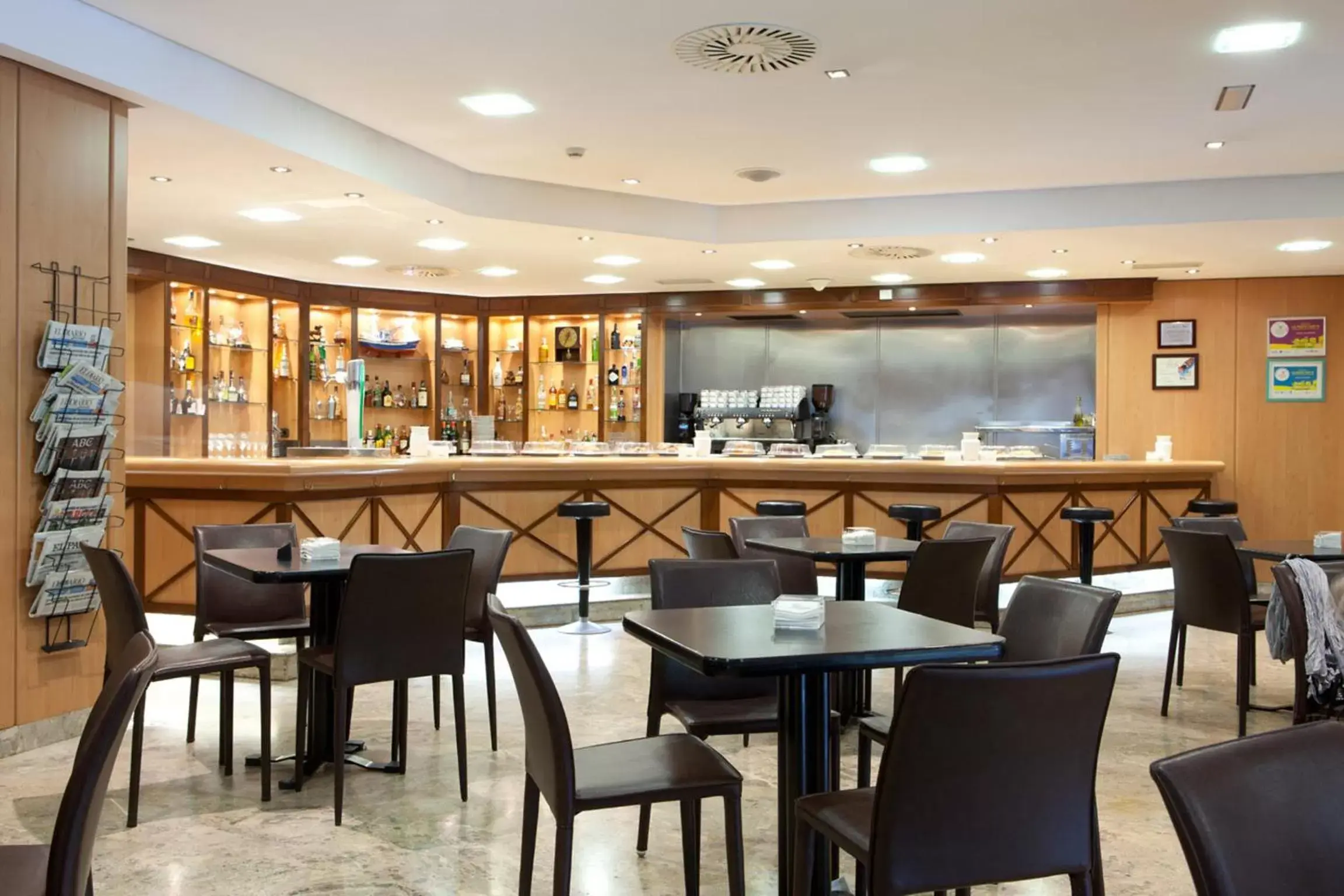 Lounge or bar, Restaurant/Places to Eat in Santemar