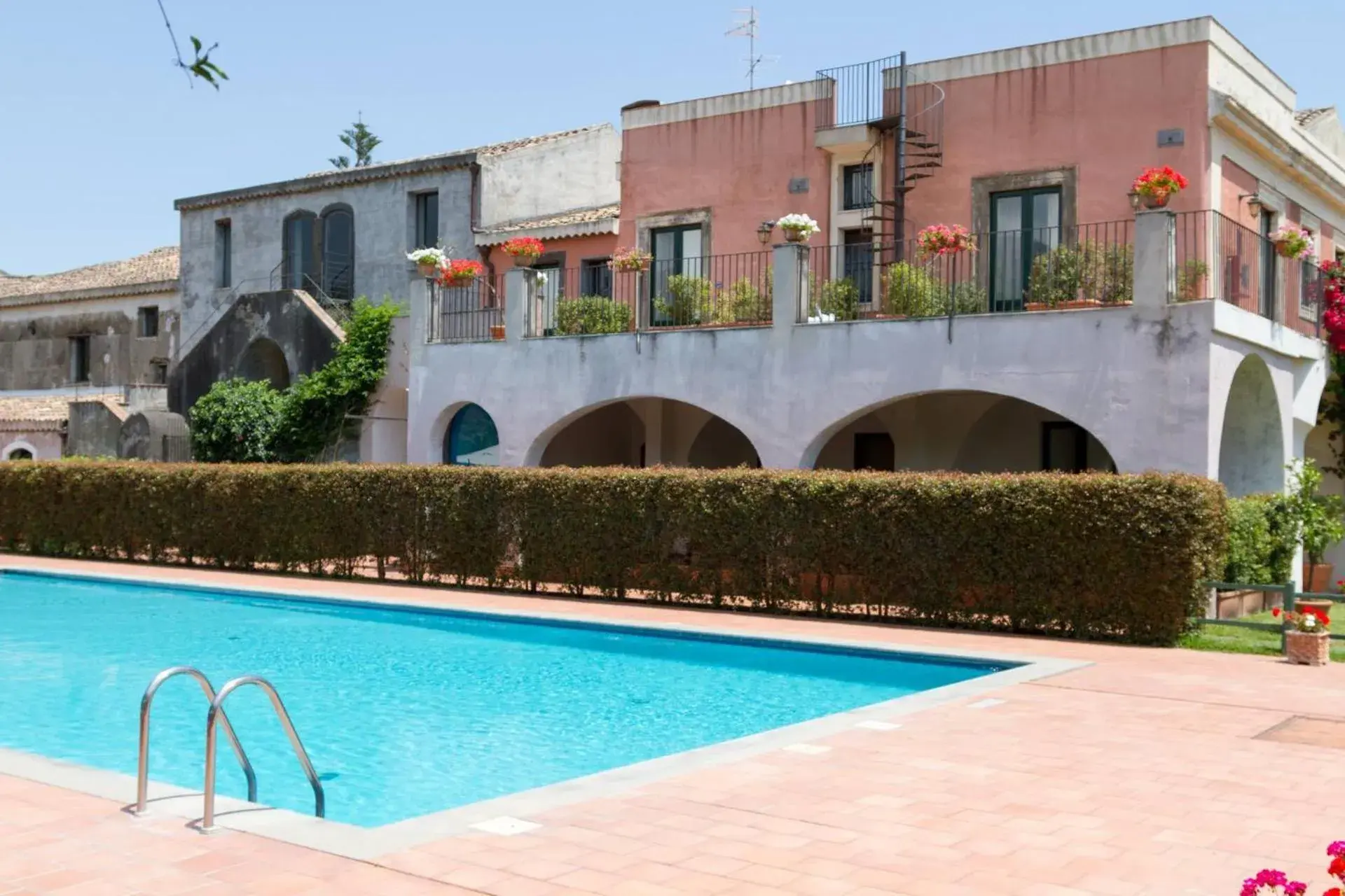 Swimming Pool in Etna Hotel