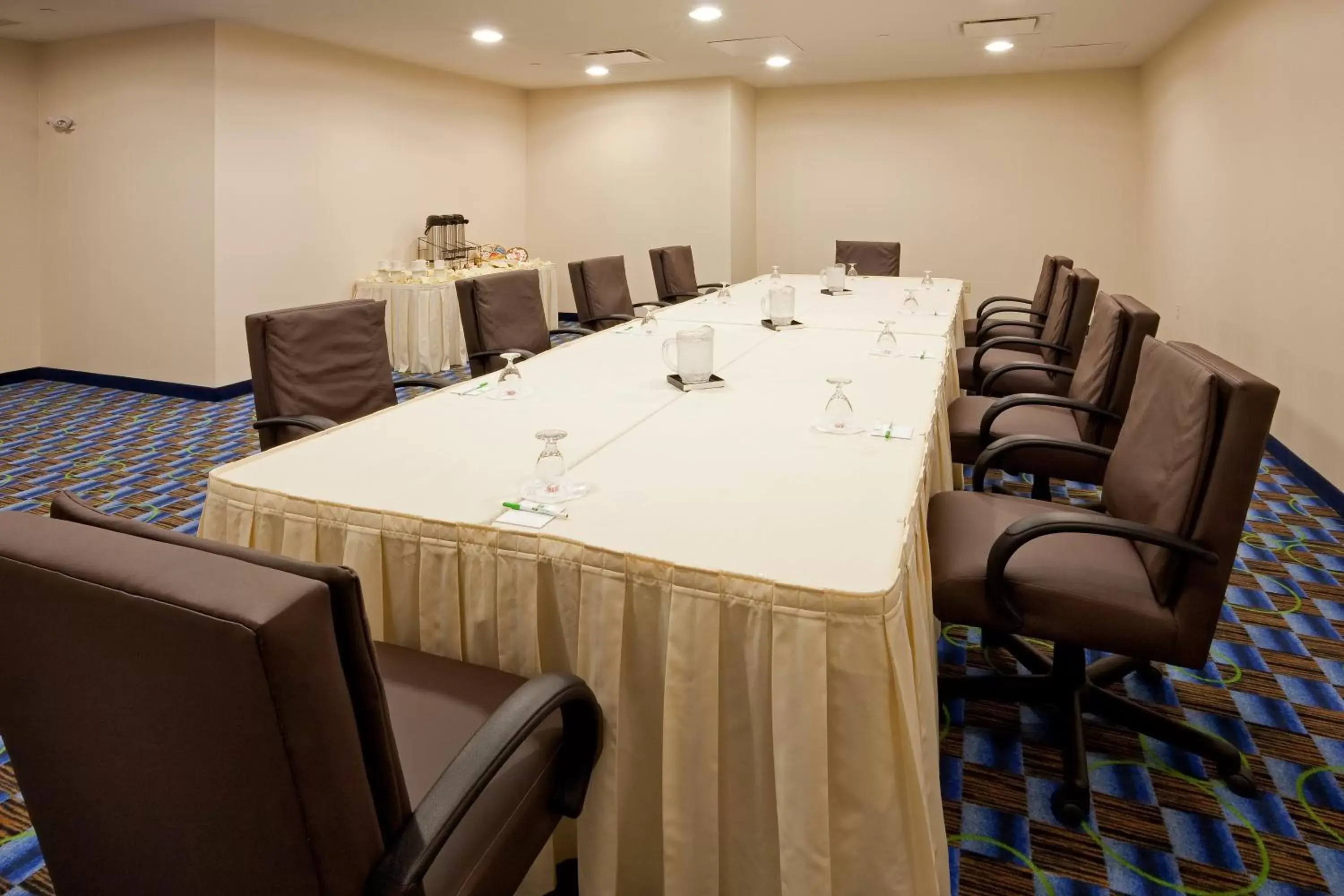 Meeting/conference room in Holiday Inn Williamsport, an IHG Hotel