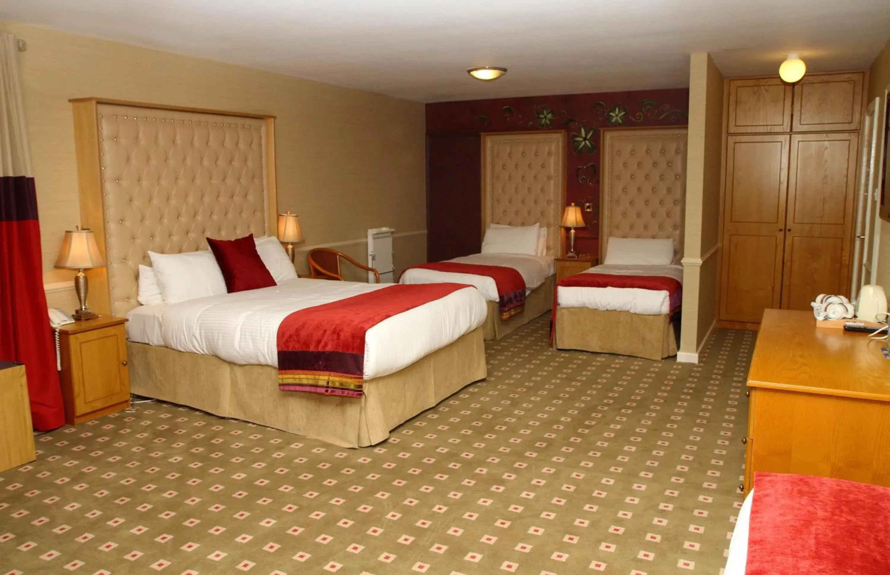 Twin Room in Glenavon House Hotel