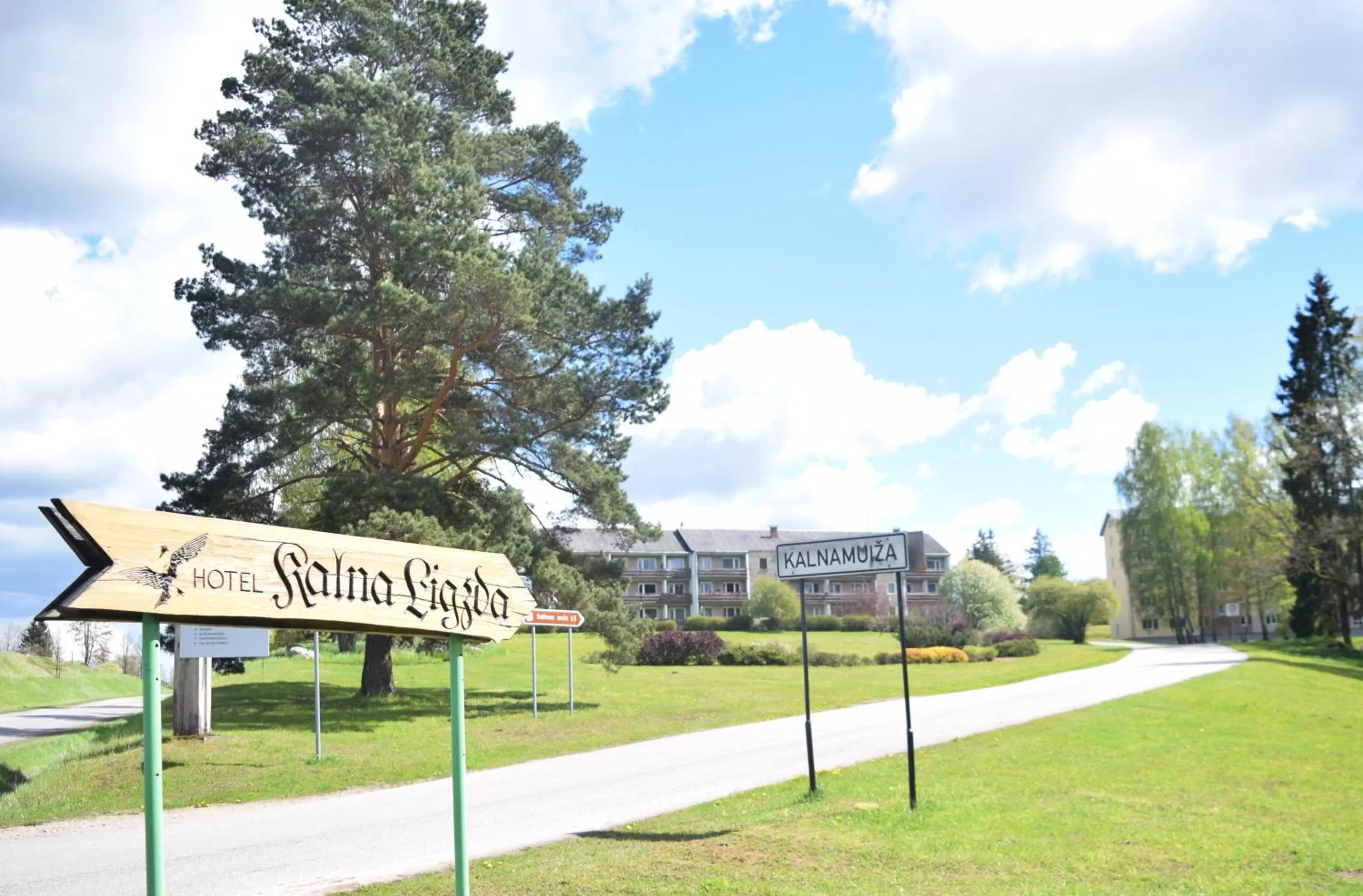 Property logo or sign in Kalna Ligzda