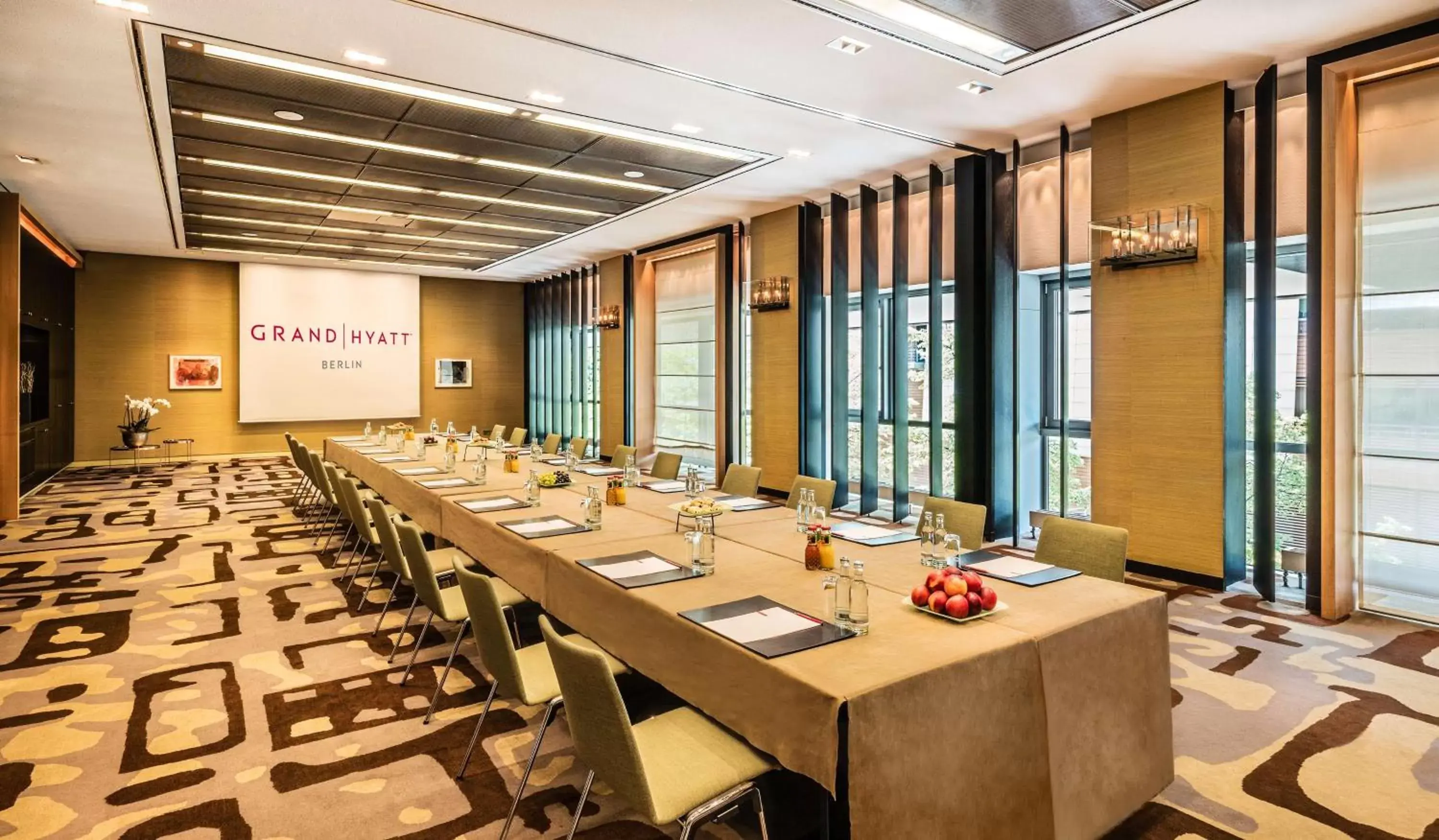 Meeting/conference room in Grand Hyatt Berlin