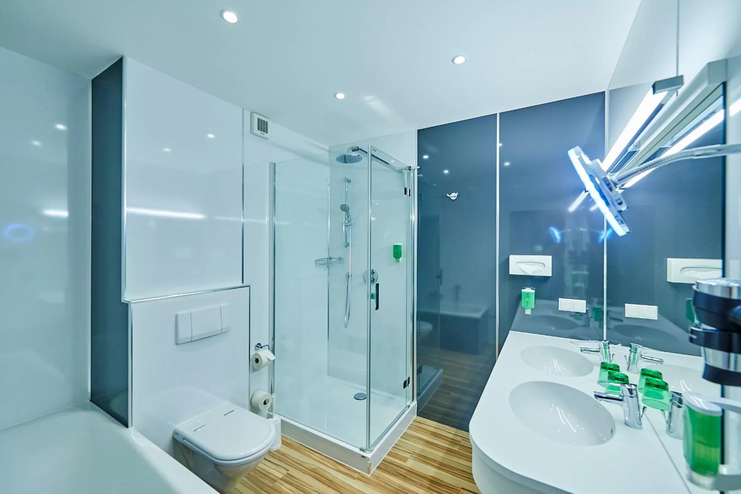 Shower in Hotel Zipser