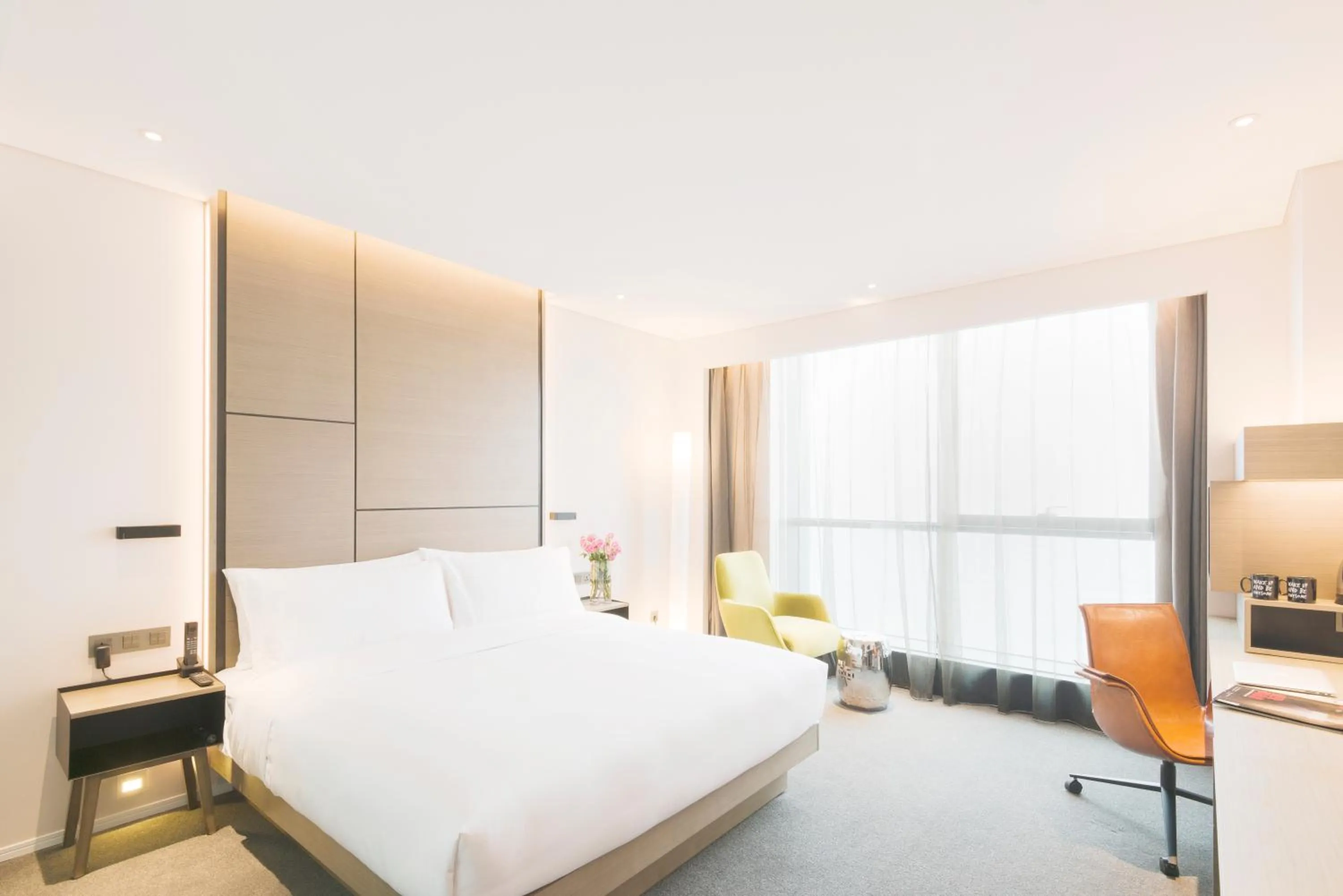 Photo of the whole room, Bed in INNSiDE by Meliá Zhengzhou