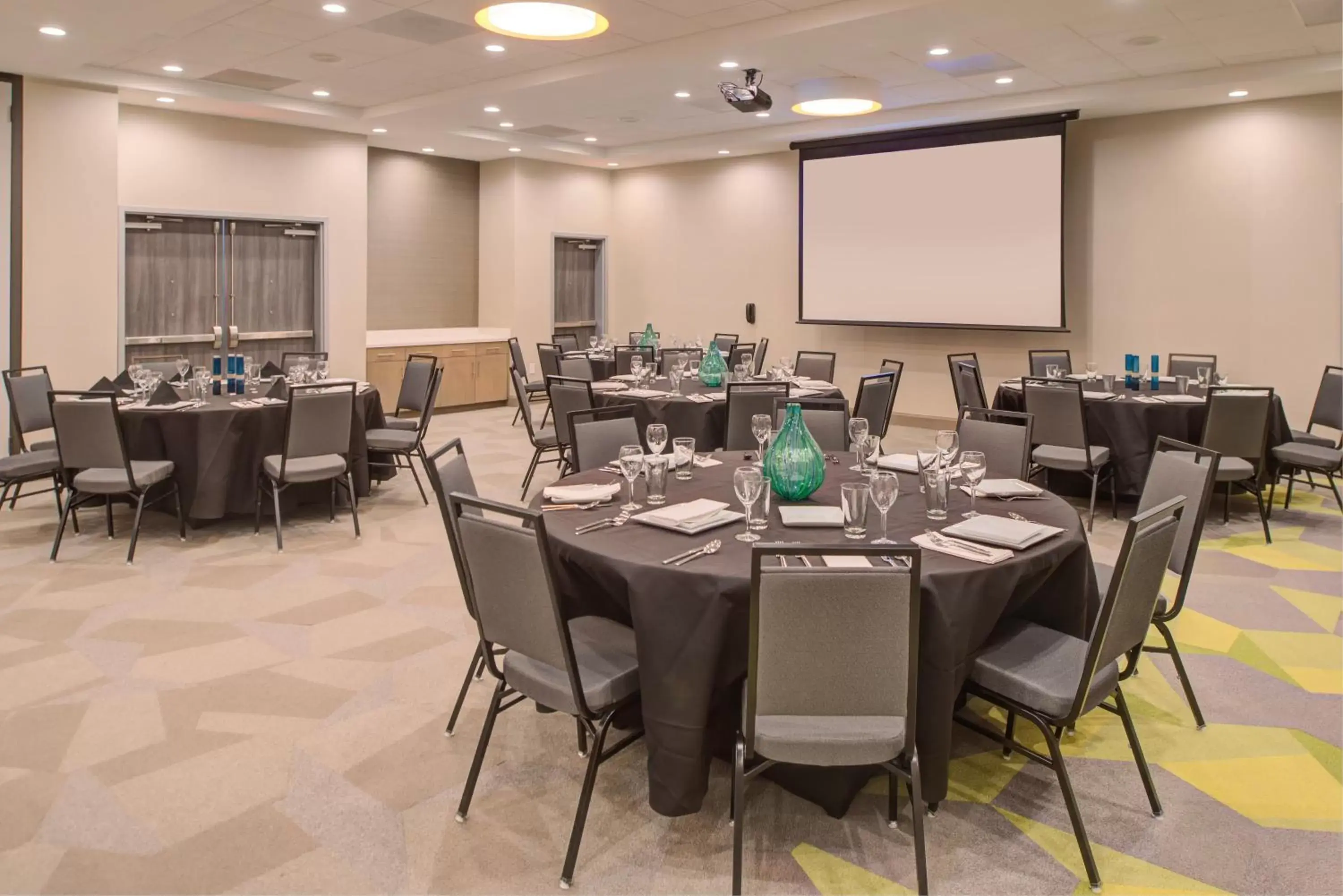 Meeting/conference room in Holiday Inn Hotel & Suites - Houston West - Katy Mills, an IHG Hotel