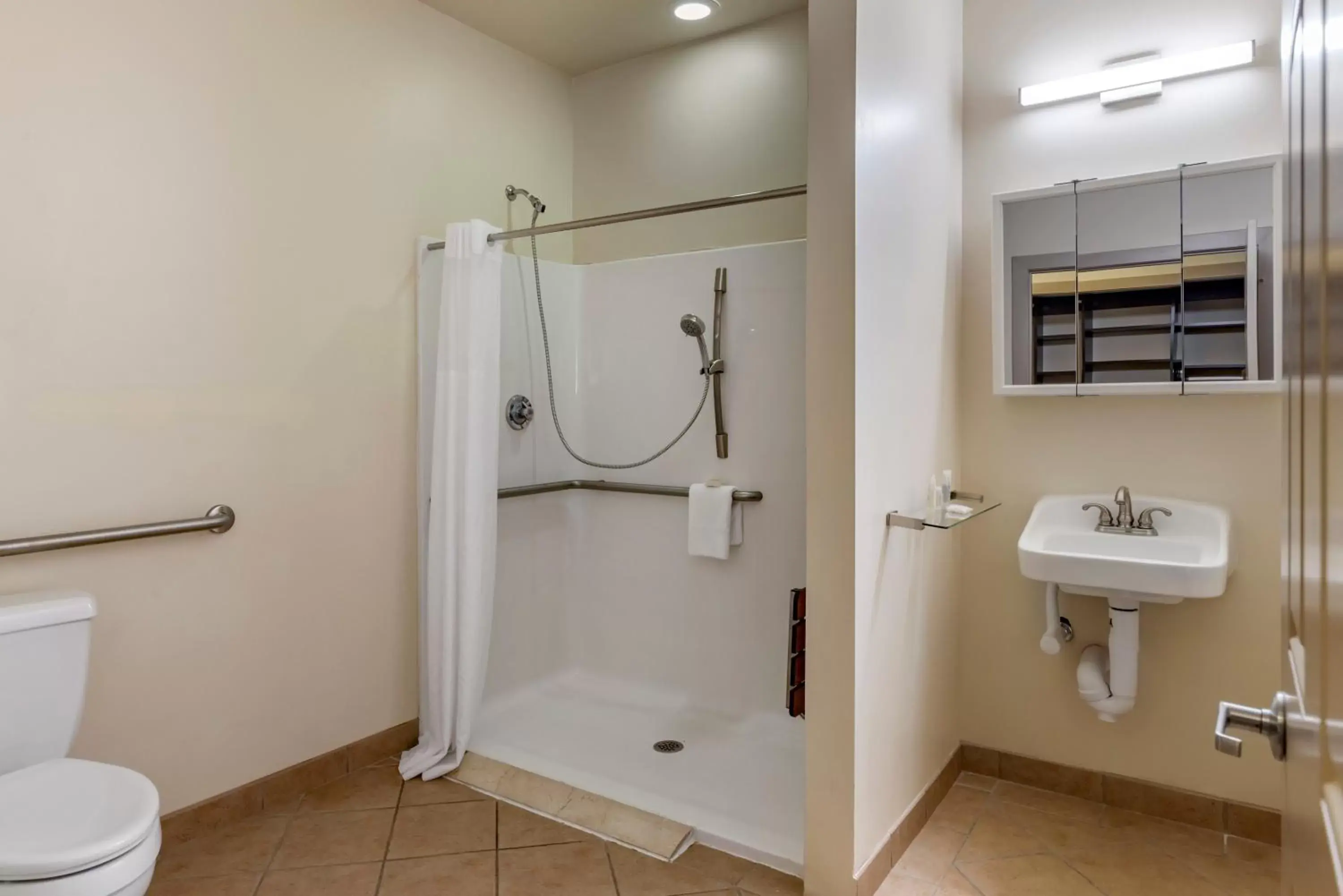 Shower, Bathroom in Stay-Over Suites - Fort Gregg-Adams Area
