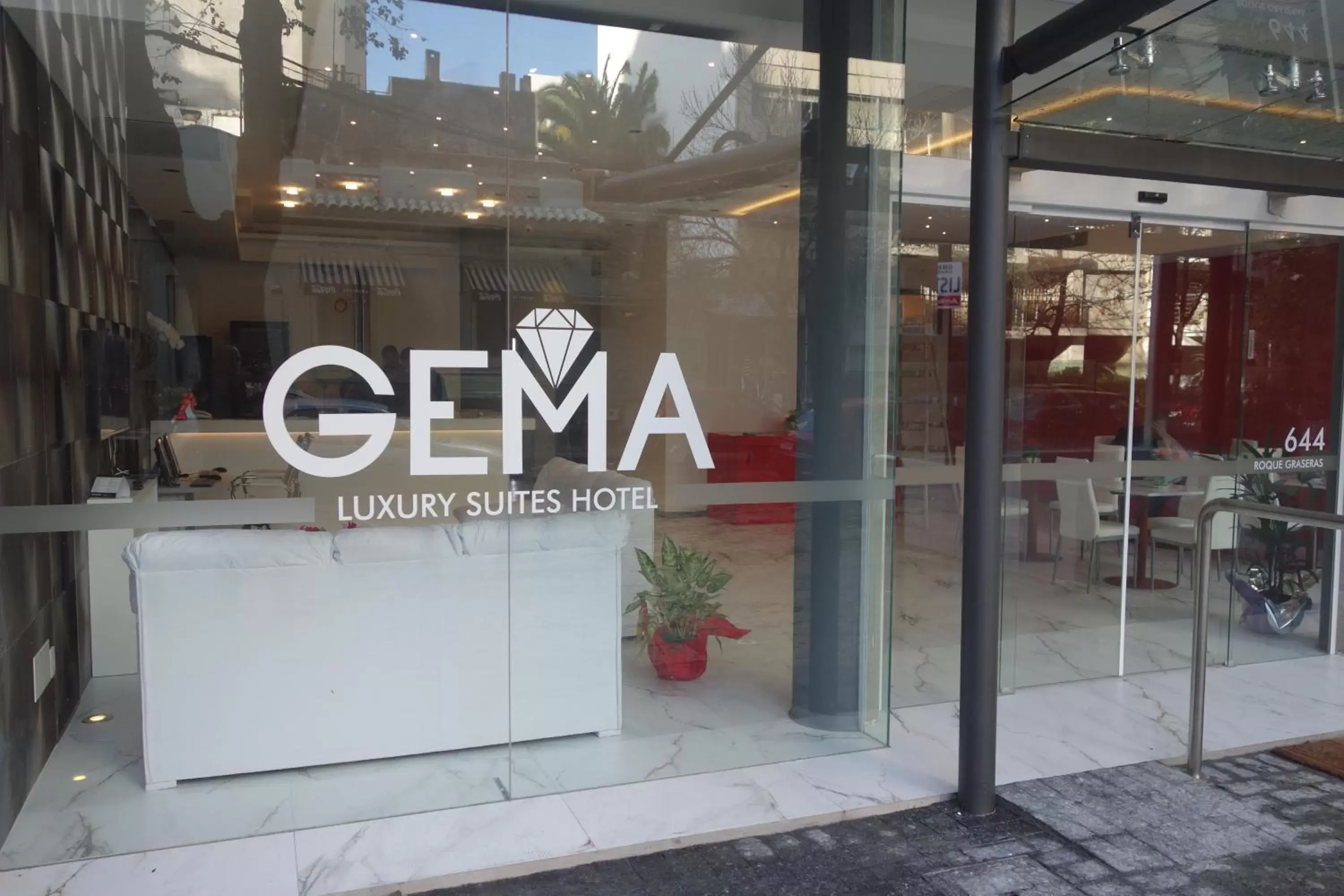 Facade/Entrance in Hotel Gema Luxury Suites