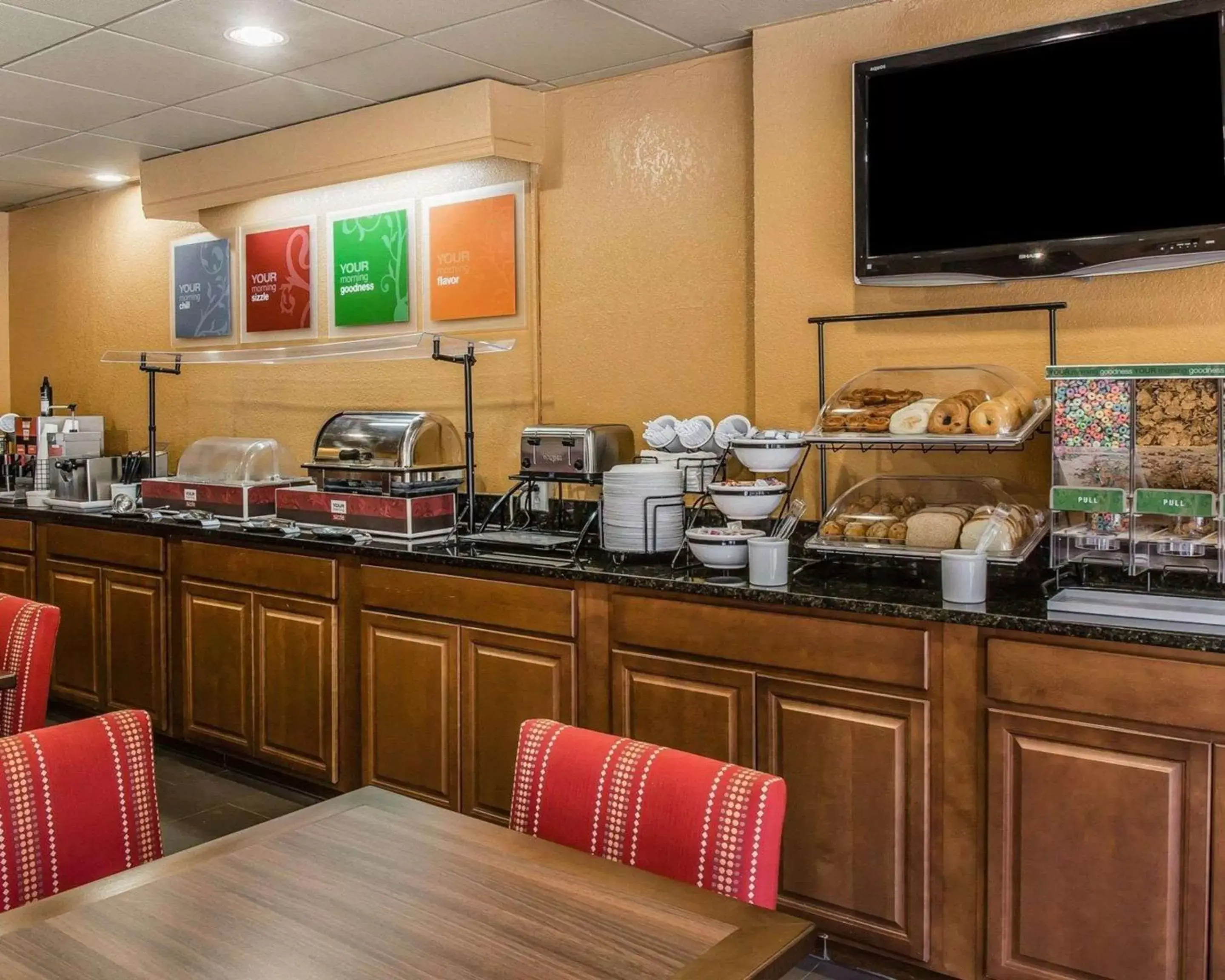 Restaurant/places to eat in Comfort Inn & Suites Lakeland North I-4
