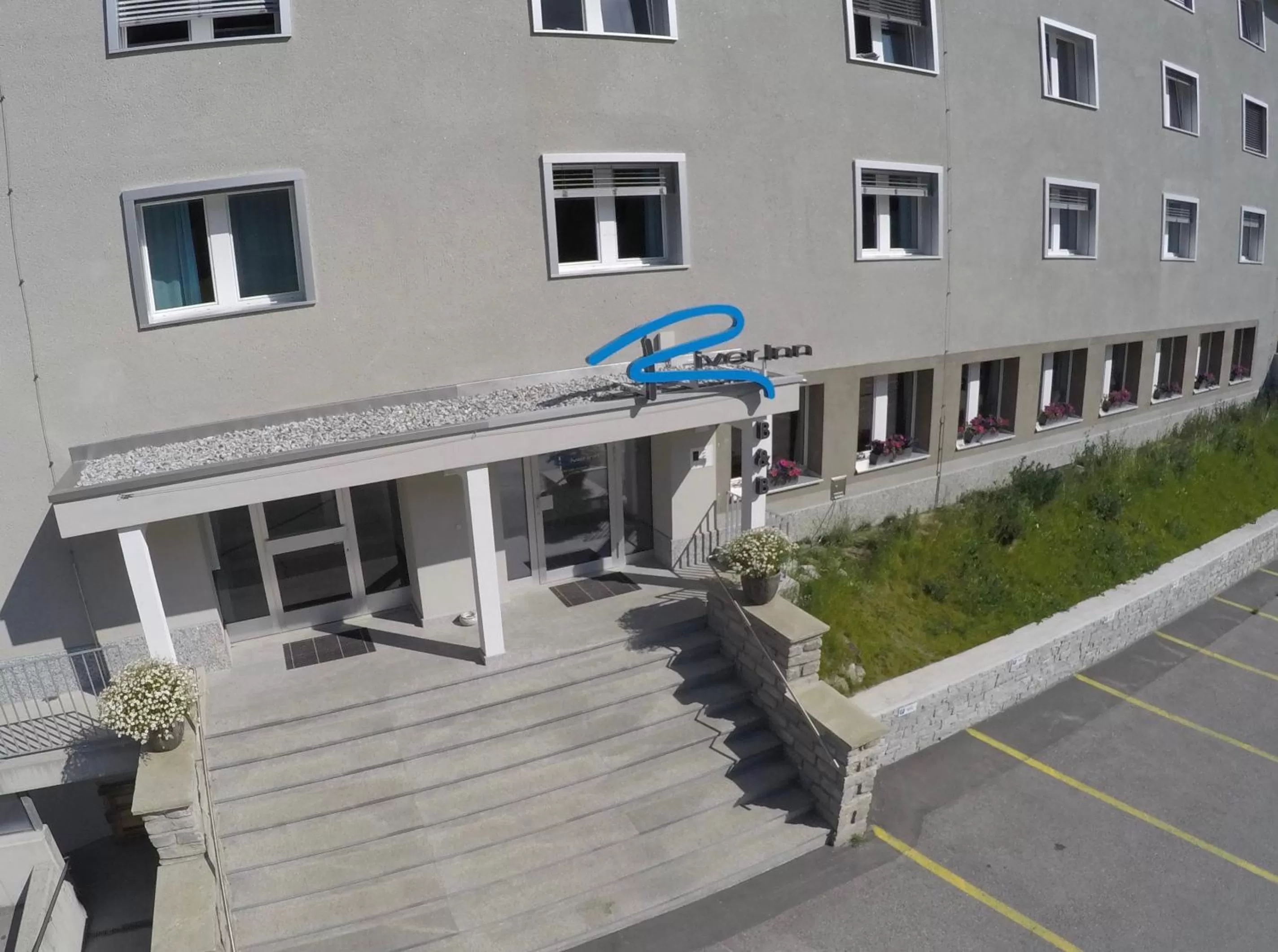 Facade/entrance in b&b River Inn