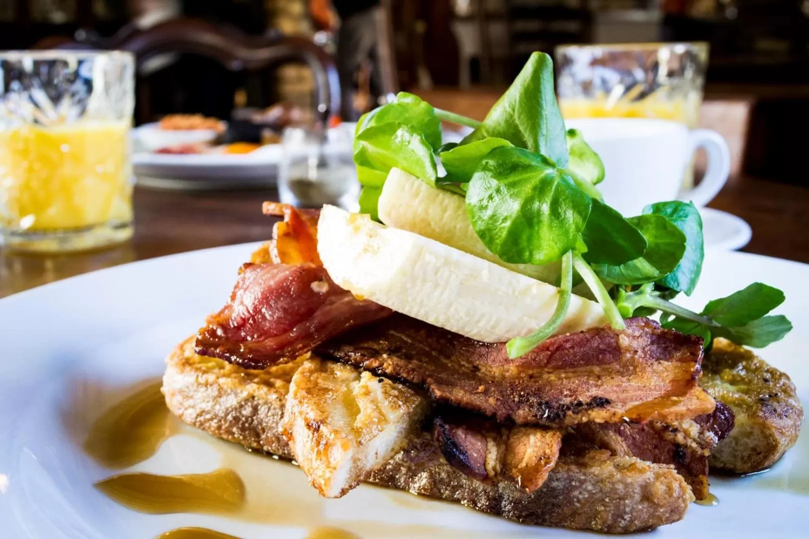 Breakfast in The Fox and Hounds