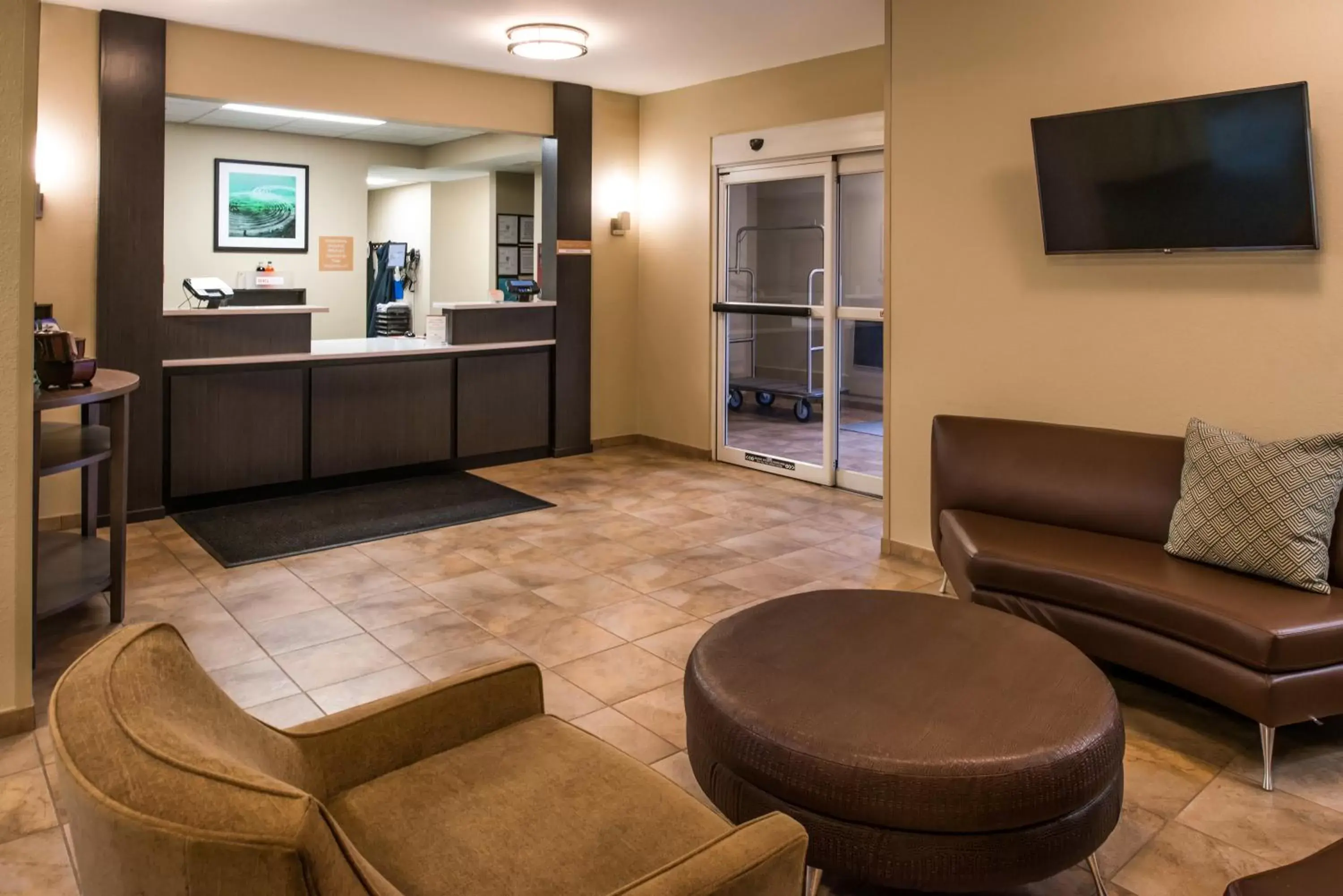 Lobby or reception, Seating Area in Candlewood Suites - Plano North, an IHG Hotel