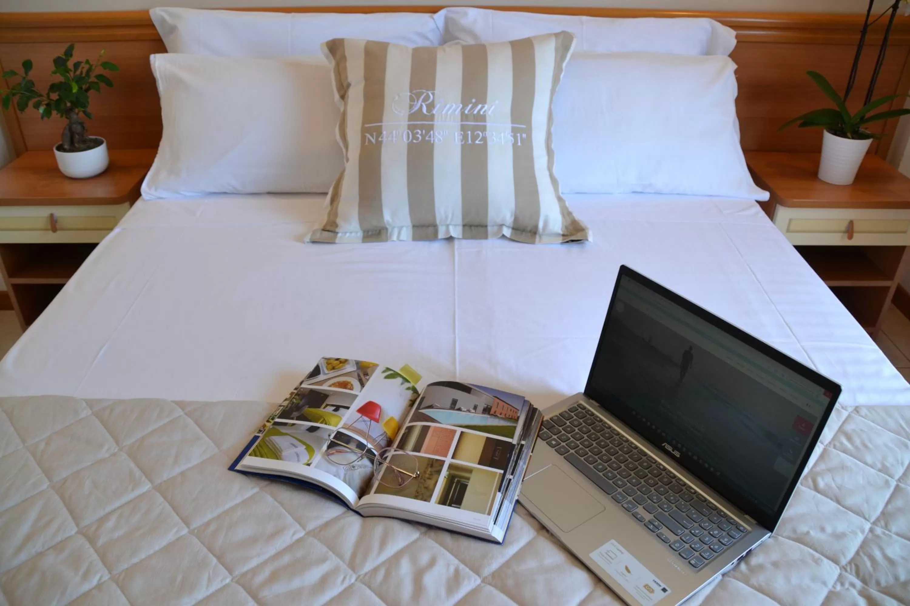 Bed in Hotel Apogeo - Breakfast Experience