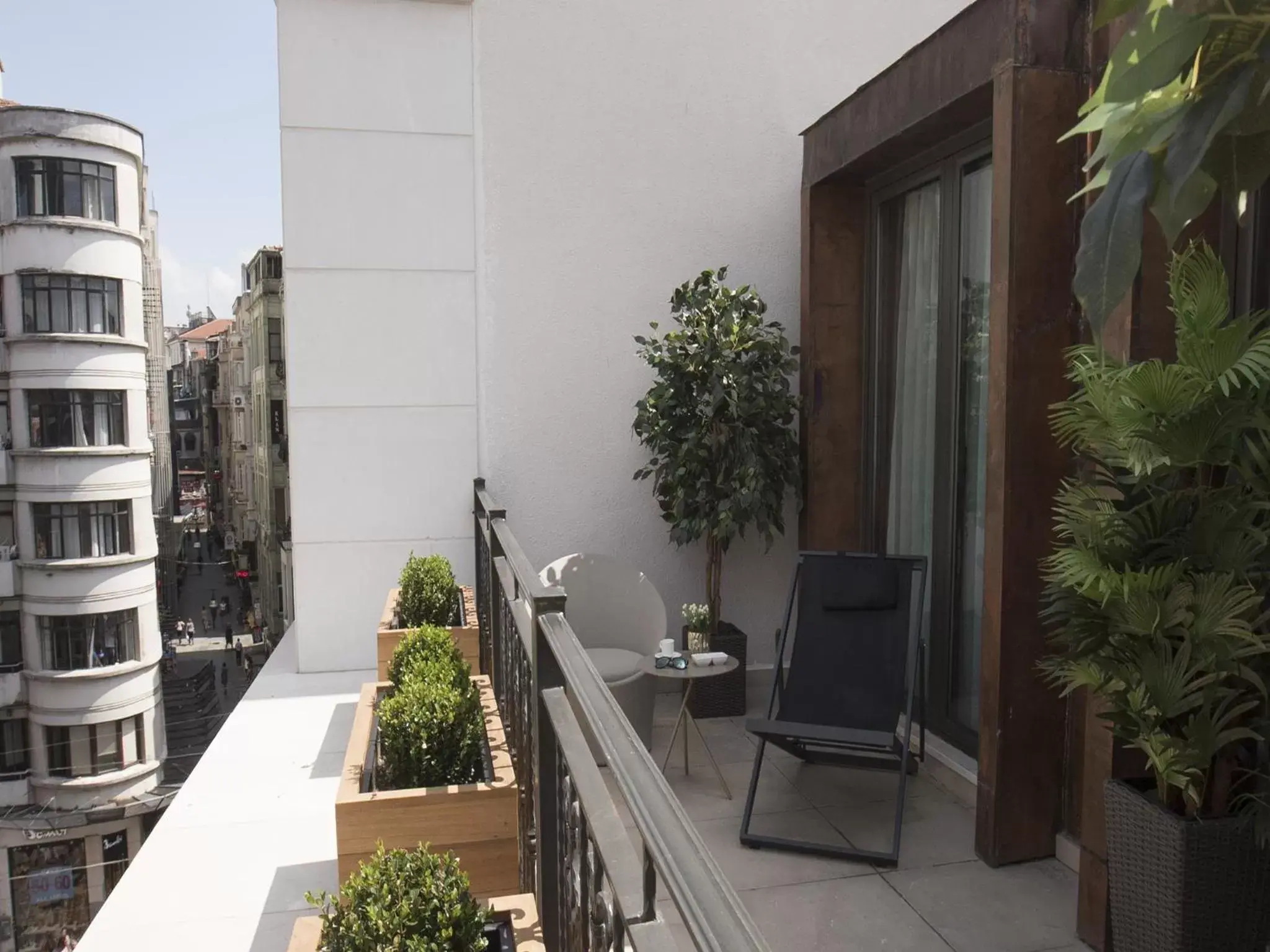 Balcony/Terrace in Sentire Hotels & Residences