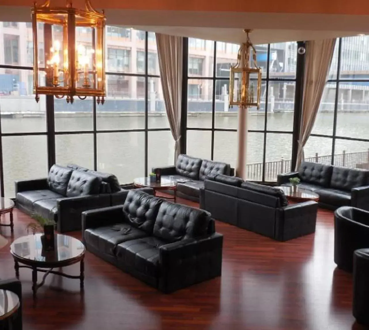 Activities, Seating Area in Britannia International Hotel Canary Wharf