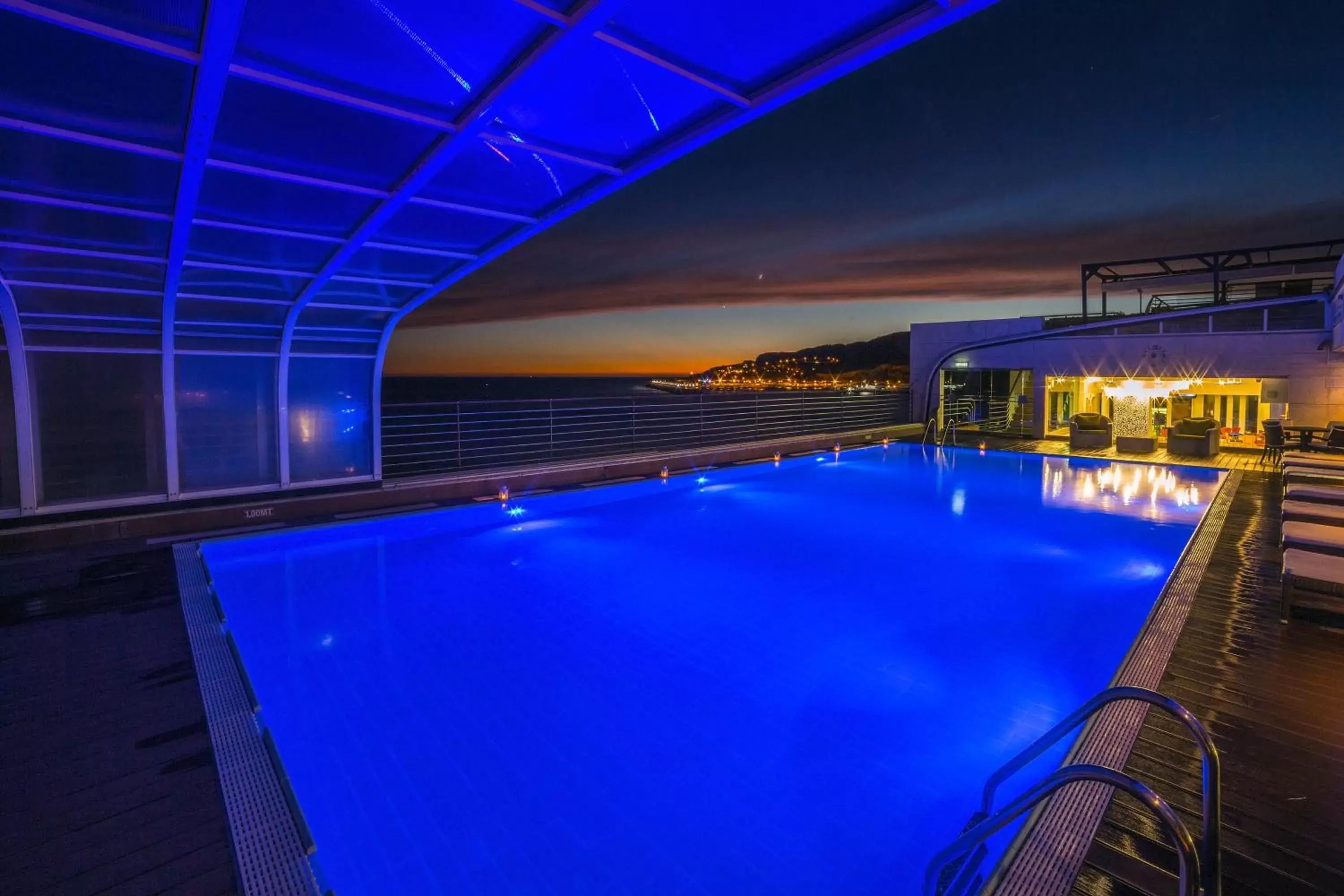 Swimming pool in SANA Sesimbra Hotel