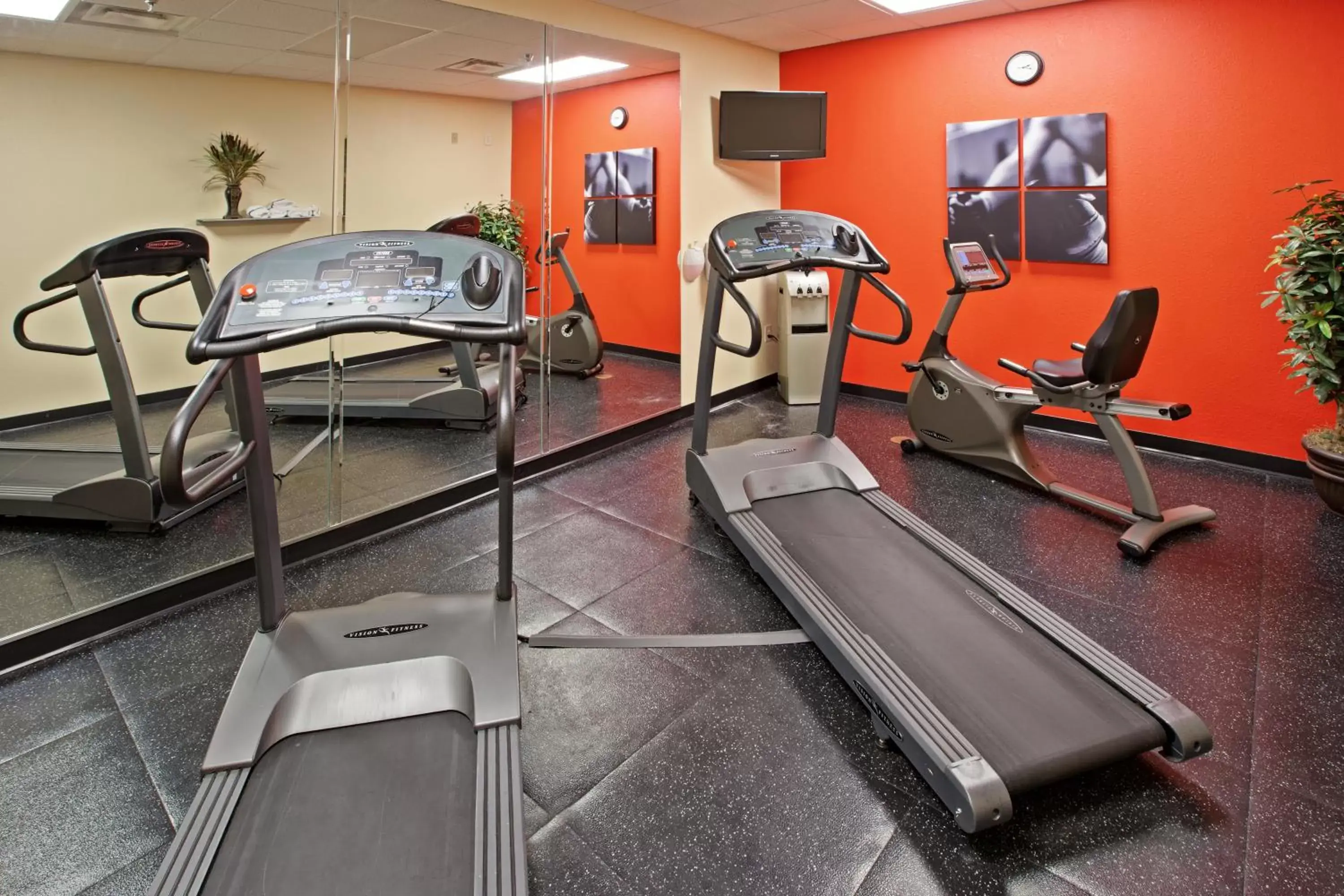Fitness centre/facilities, Fitness Center/Facilities in Country Inn & Suites by Radisson, Knoxville West, TN