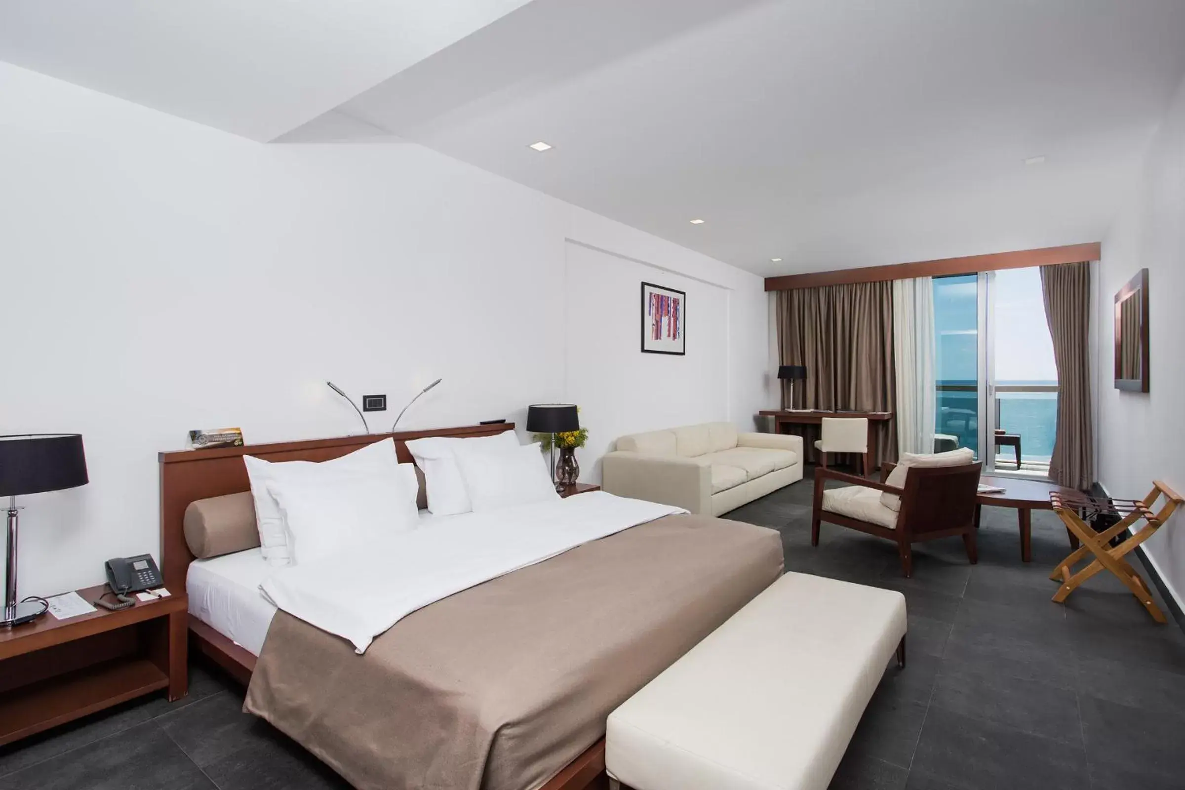 Executive Suite with Sea View in Avala Resort & Villas