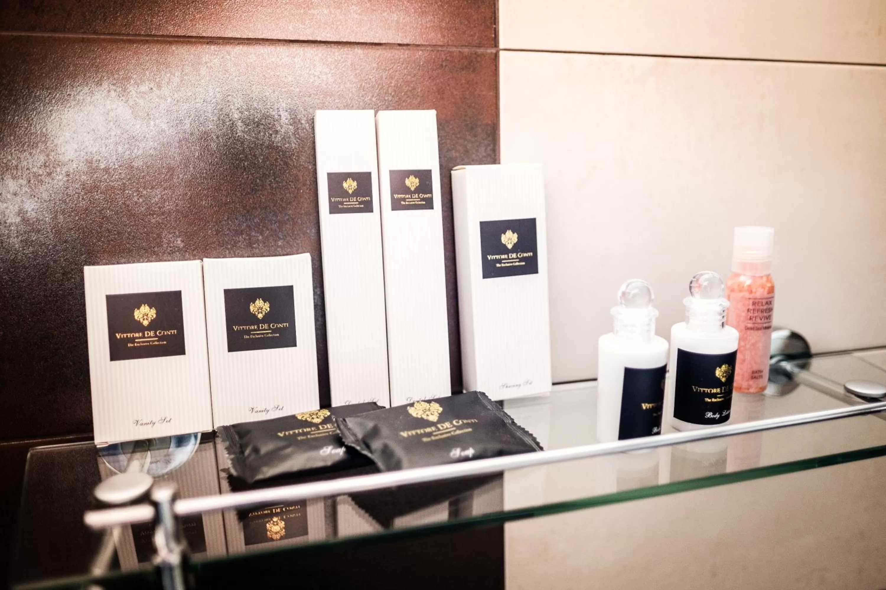 Bathroom in Hotel Deluxe with free Wellness and Fitness Centrum