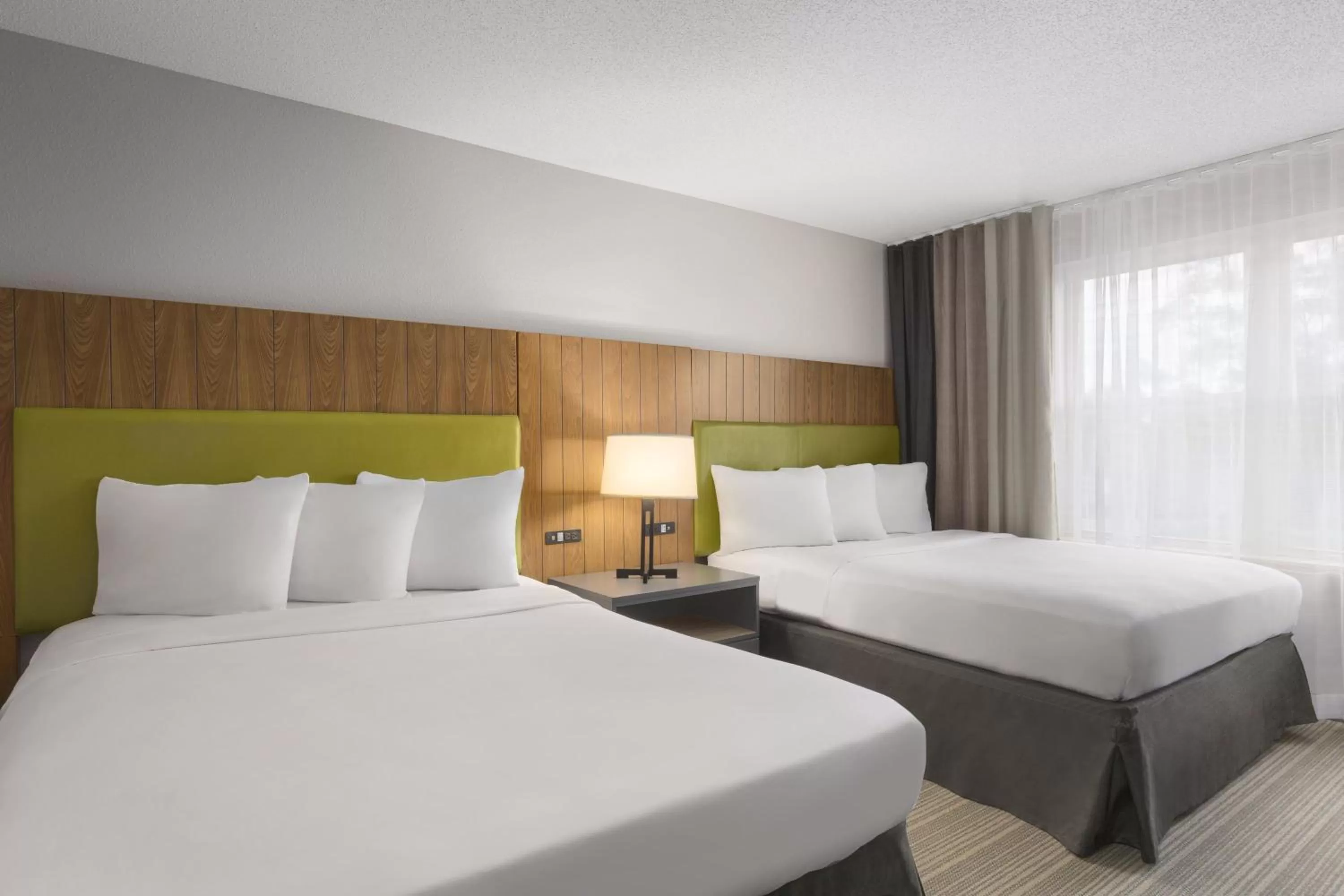 Bed in Country Inn & Suites by Radisson, Summerville, SC