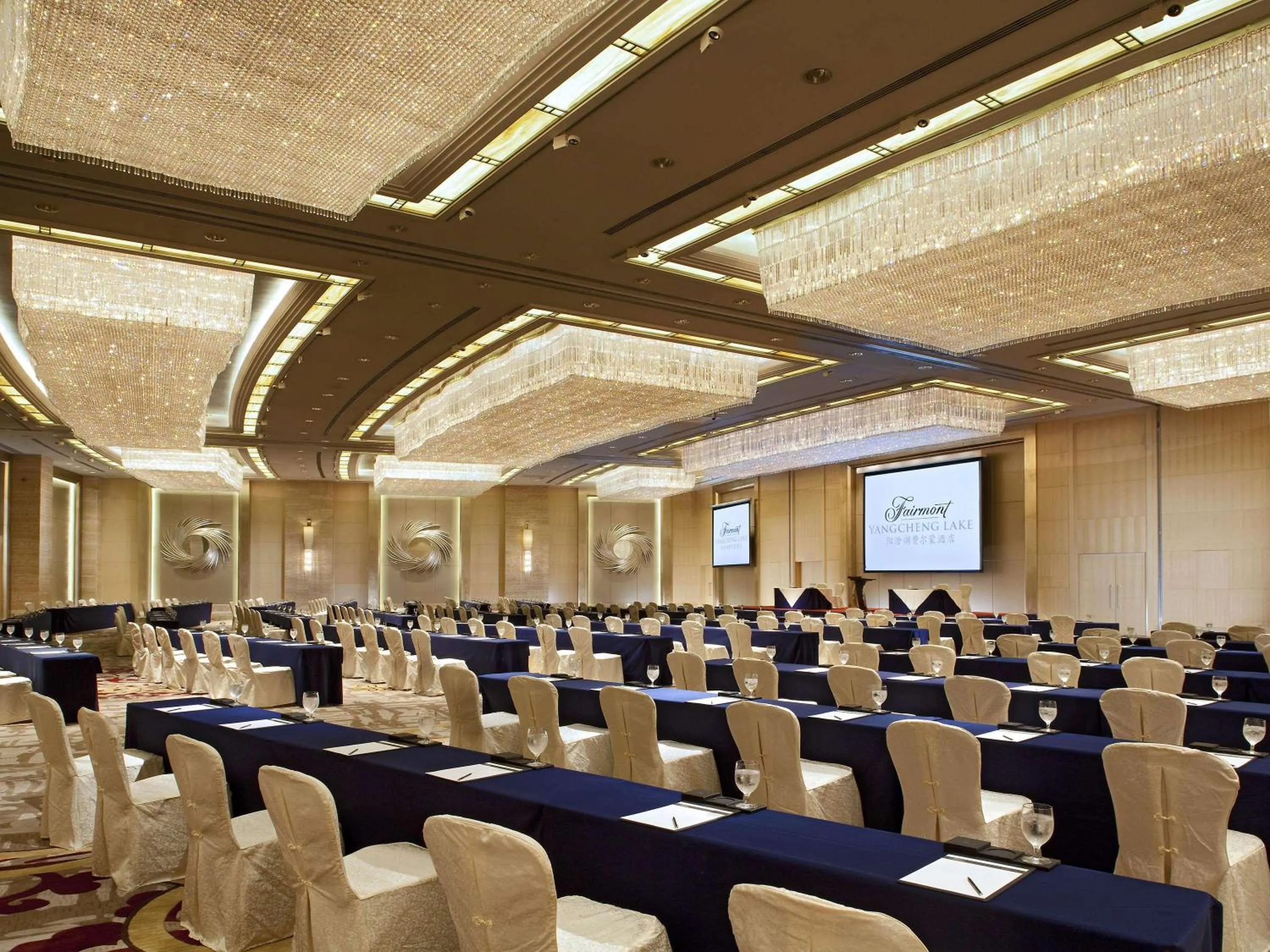 On site in Fairmont Yangcheng Lake