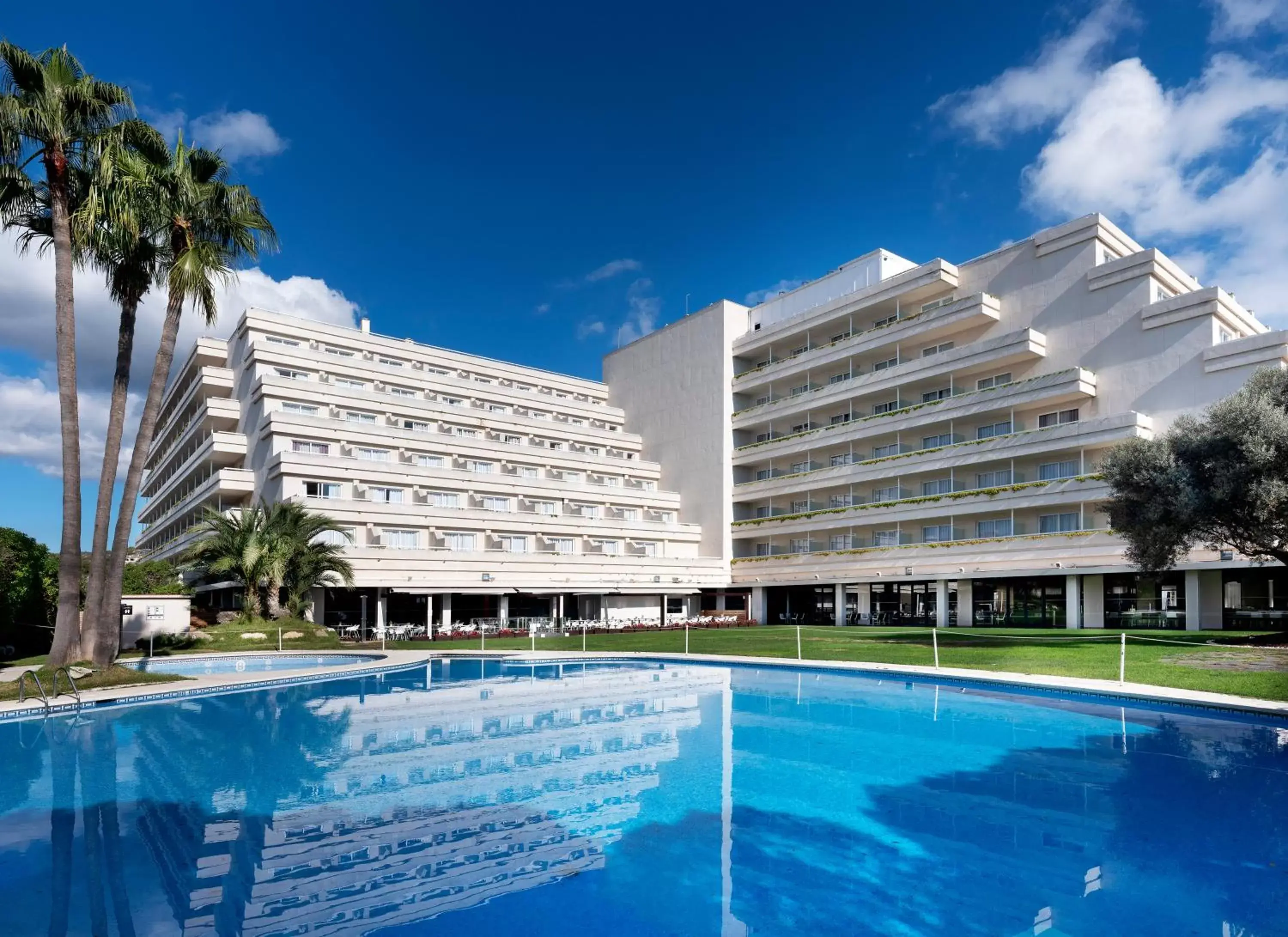 Property building, Swimming Pool in Melia Sitges