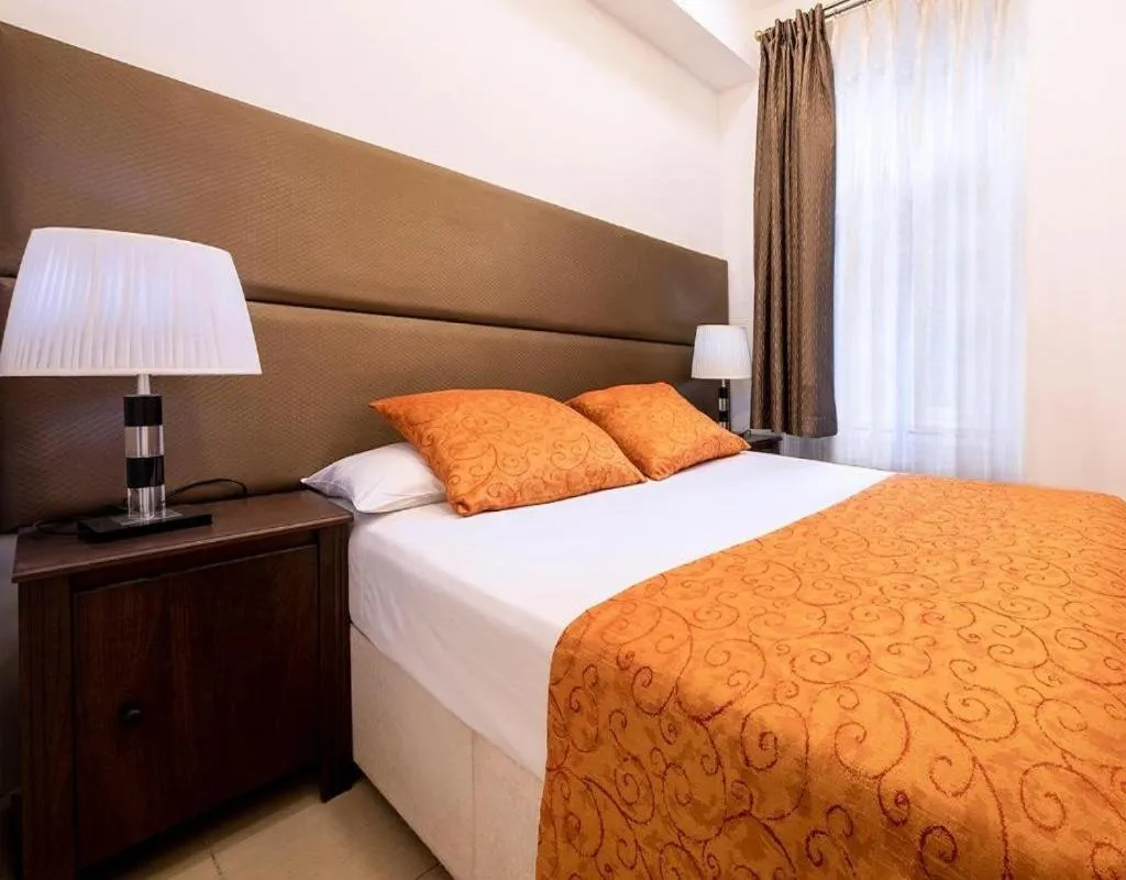 Bed in City Inn Russell Square