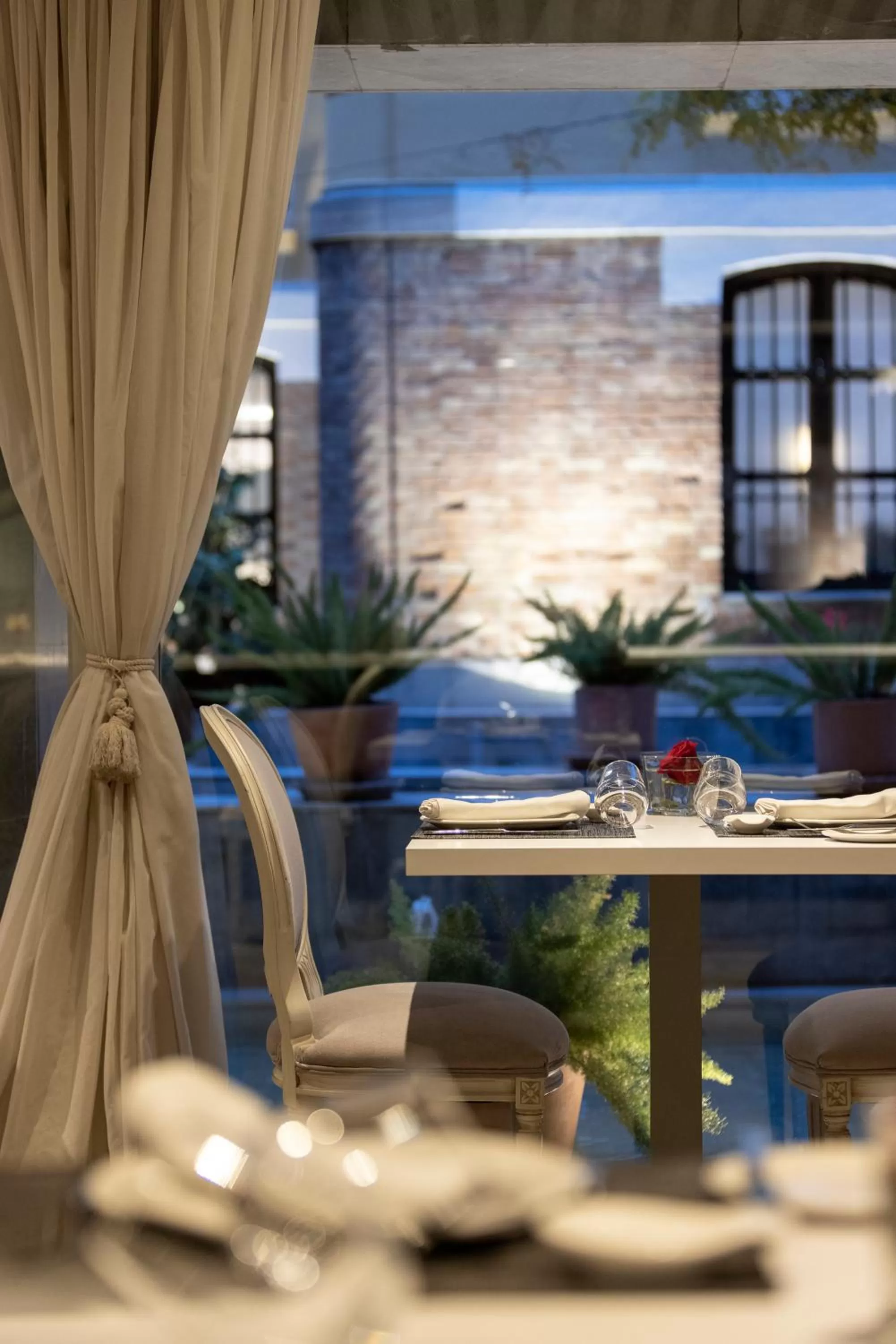 Restaurant/places to eat in Hospes Palacio de los Patos, a Member of Design Hotels