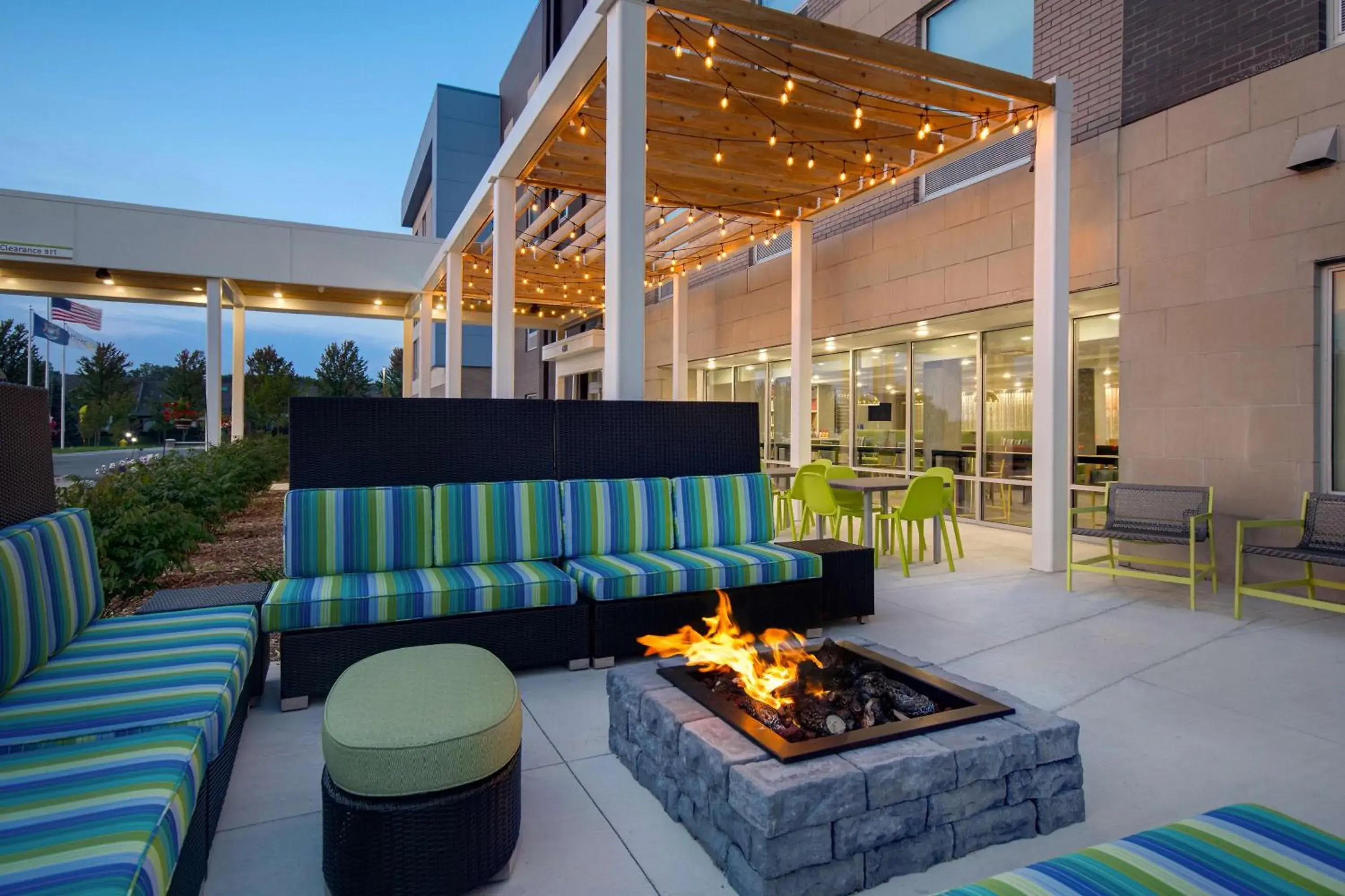 Patio in Home2 Suites By Hilton Grand Rapids Airport