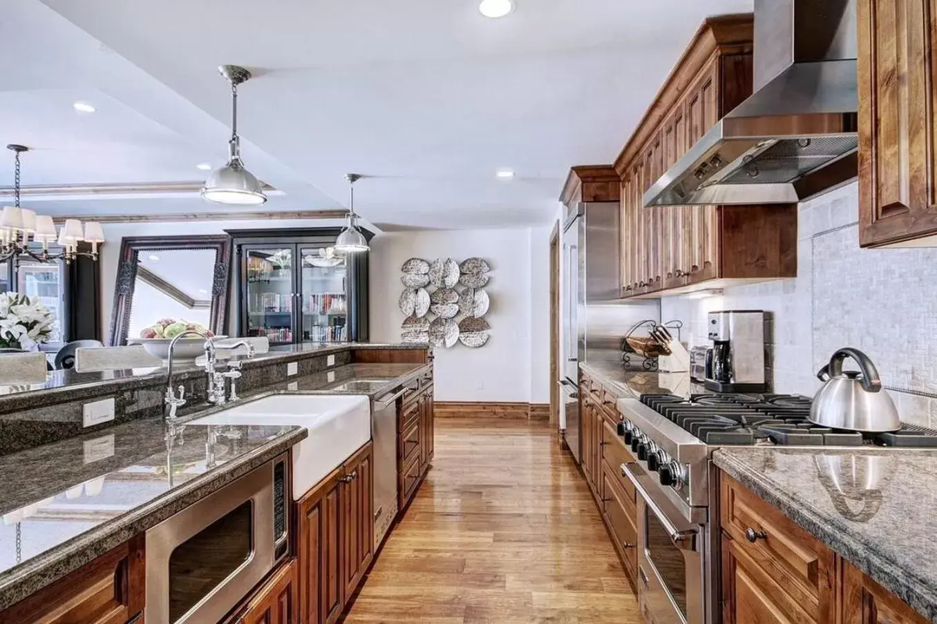 Kitchen or kitchenette, Kitchen/Kitchenette in The Arrabelle at Vail Square, a RockResort