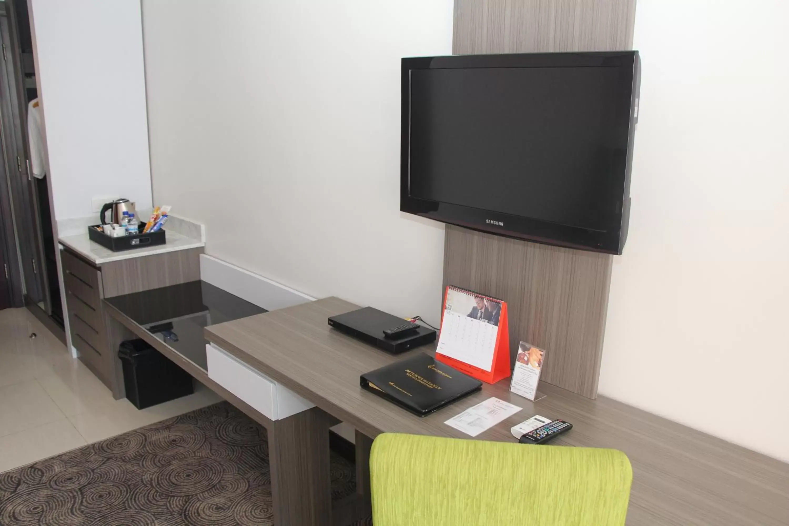 TV and multimedia, TV/Entertainment Center in Swiss-Belhotel Borneo Samarinda