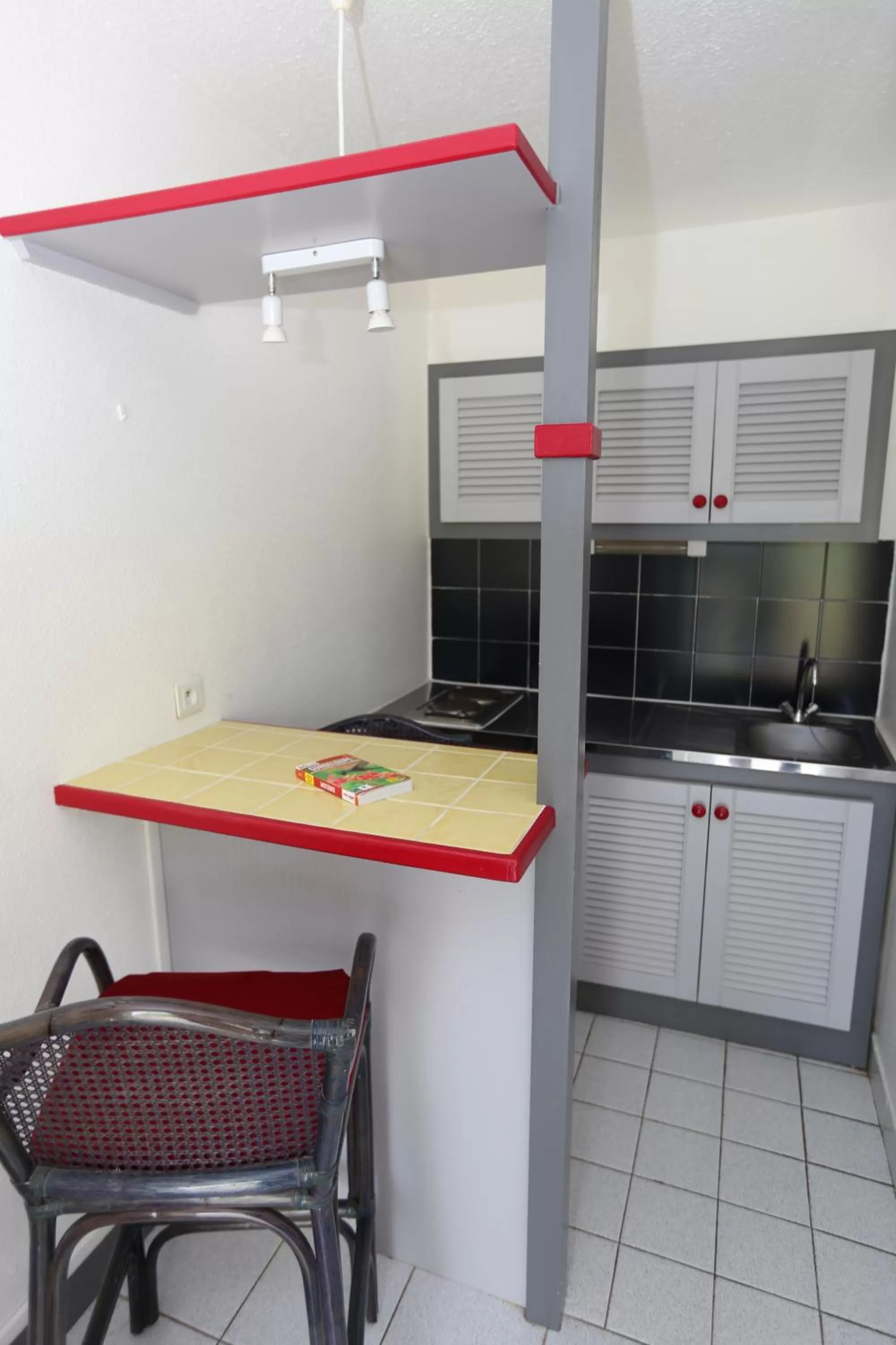 Kitchen or kitchenette in Hotel La Maison Creole