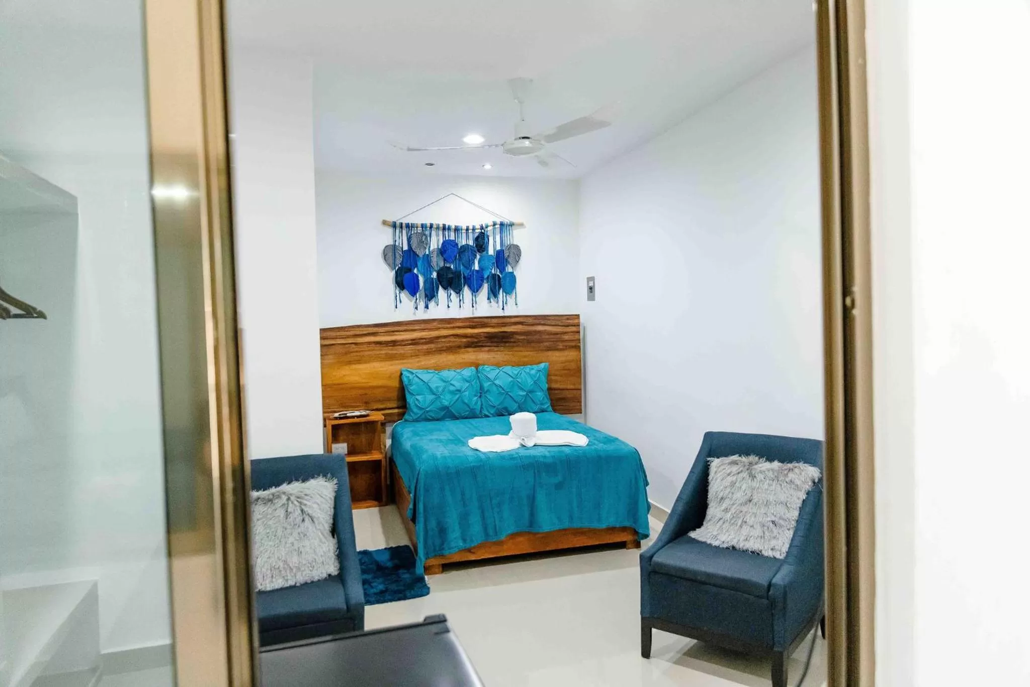 Bed in Hotel Naomi City center