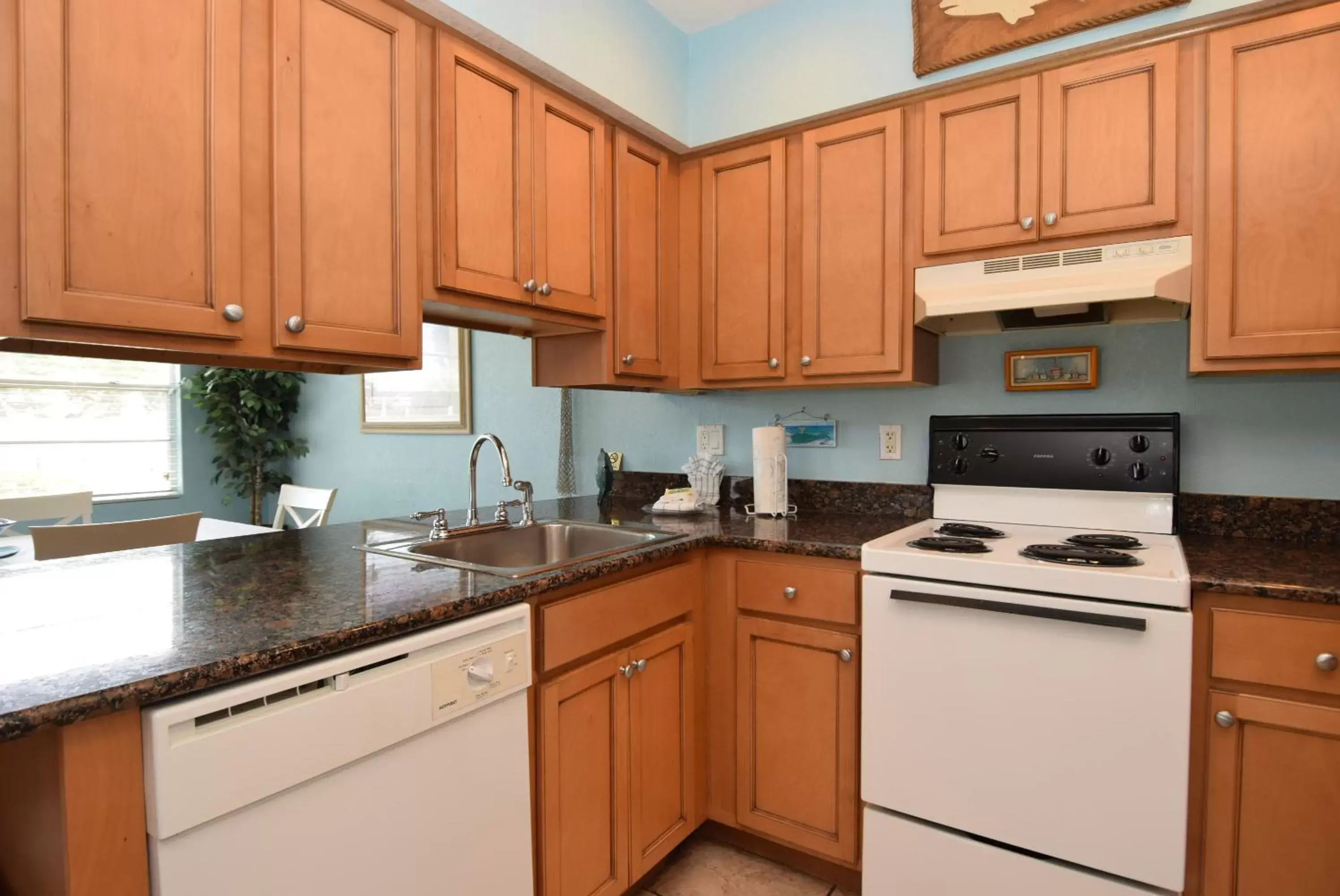 Kitchen/Kitchenette in A Beach Retreat on Casey Key