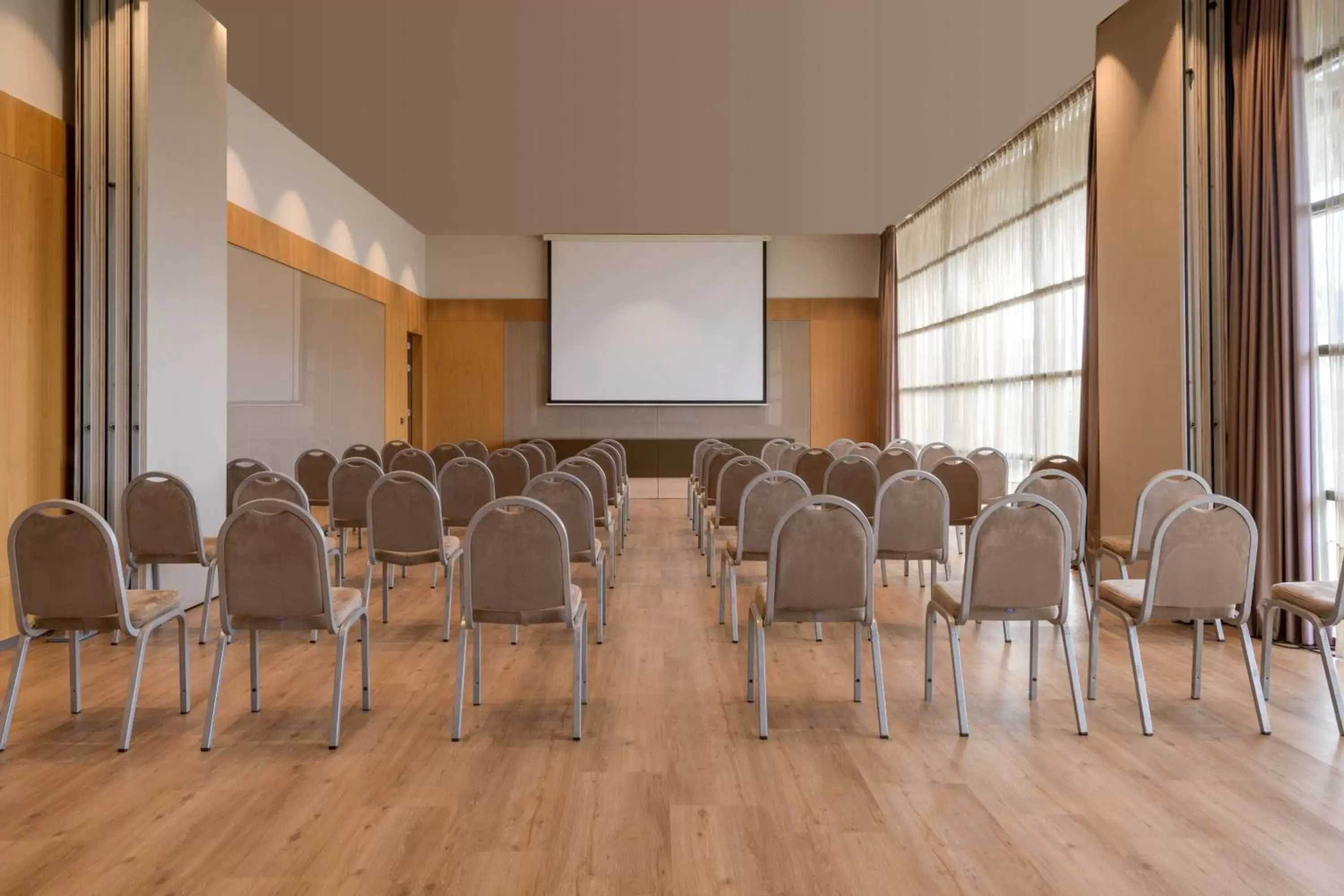 Meeting/conference room in AC Hotel Diagonal L'Illa by Marriott